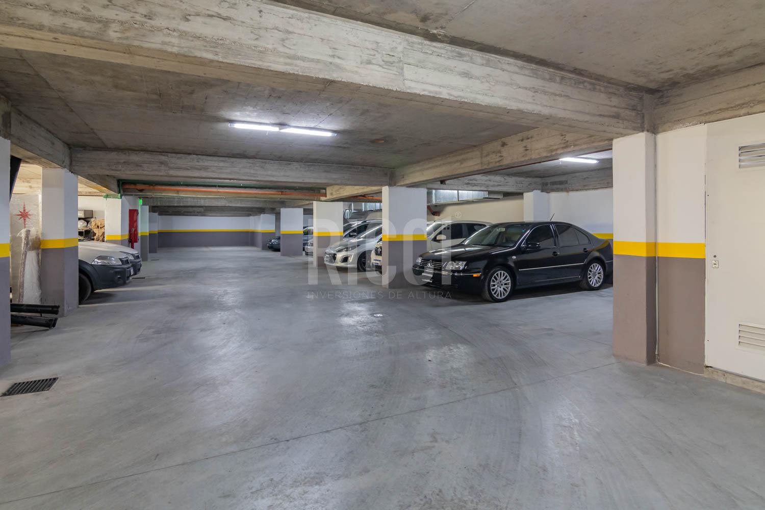 Foto Oficina en Alquiler en Berazategui, Berazategui Oficina Burban (TIPO A) 152 esq 17  | Berazategui centro