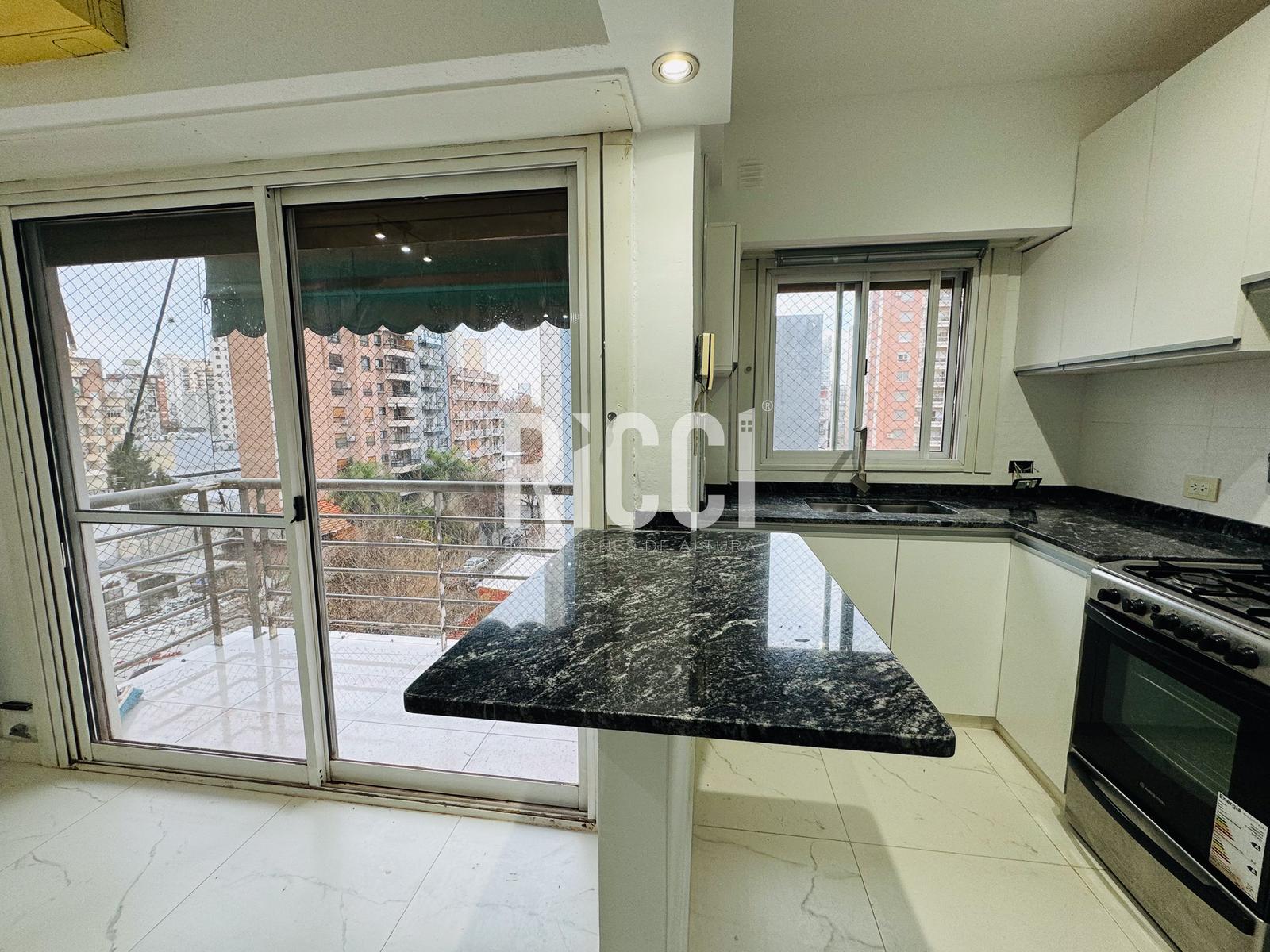 Foto Departamento en Venta en Quilmes, Quilmes Departamento 3 ambientes con dos Cocheras. Apto credito. Plaza Conesa 