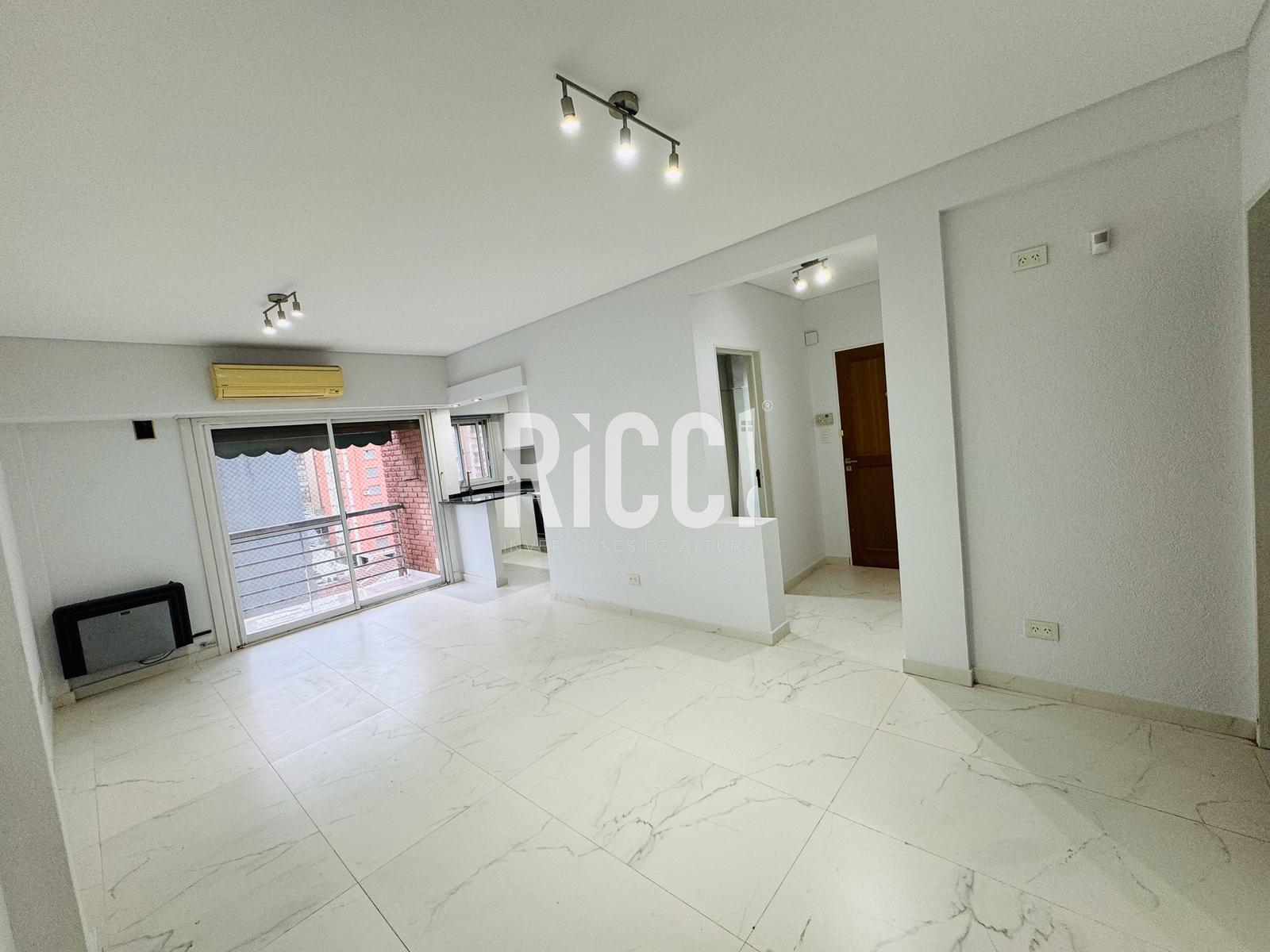 Foto Departamento en Venta en Quilmes, Quilmes Departamento 3 ambientes con dos Cocheras. Apto credito. Plaza Conesa 