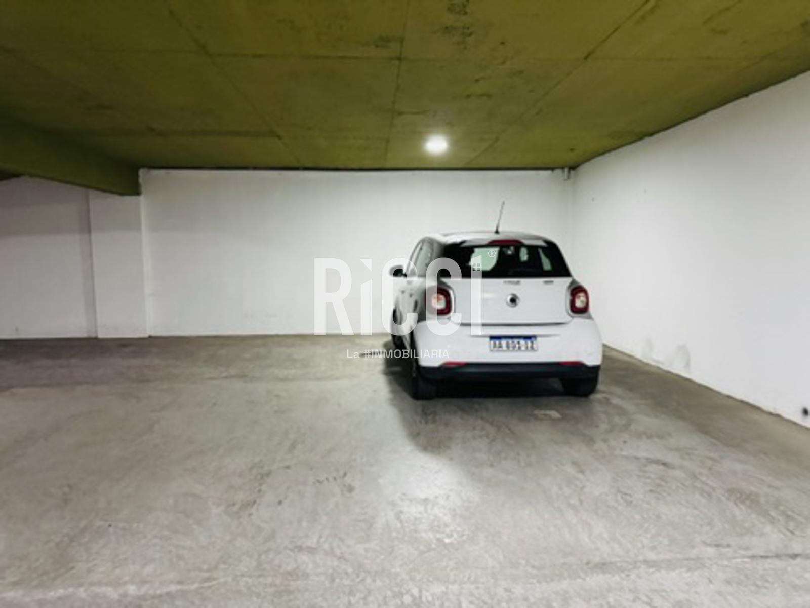 Foto Departamento en Venta en Berazategui, Berazategui Deprtamento 3 ambientes con cochera,  Berazategui centro, con parrilla 