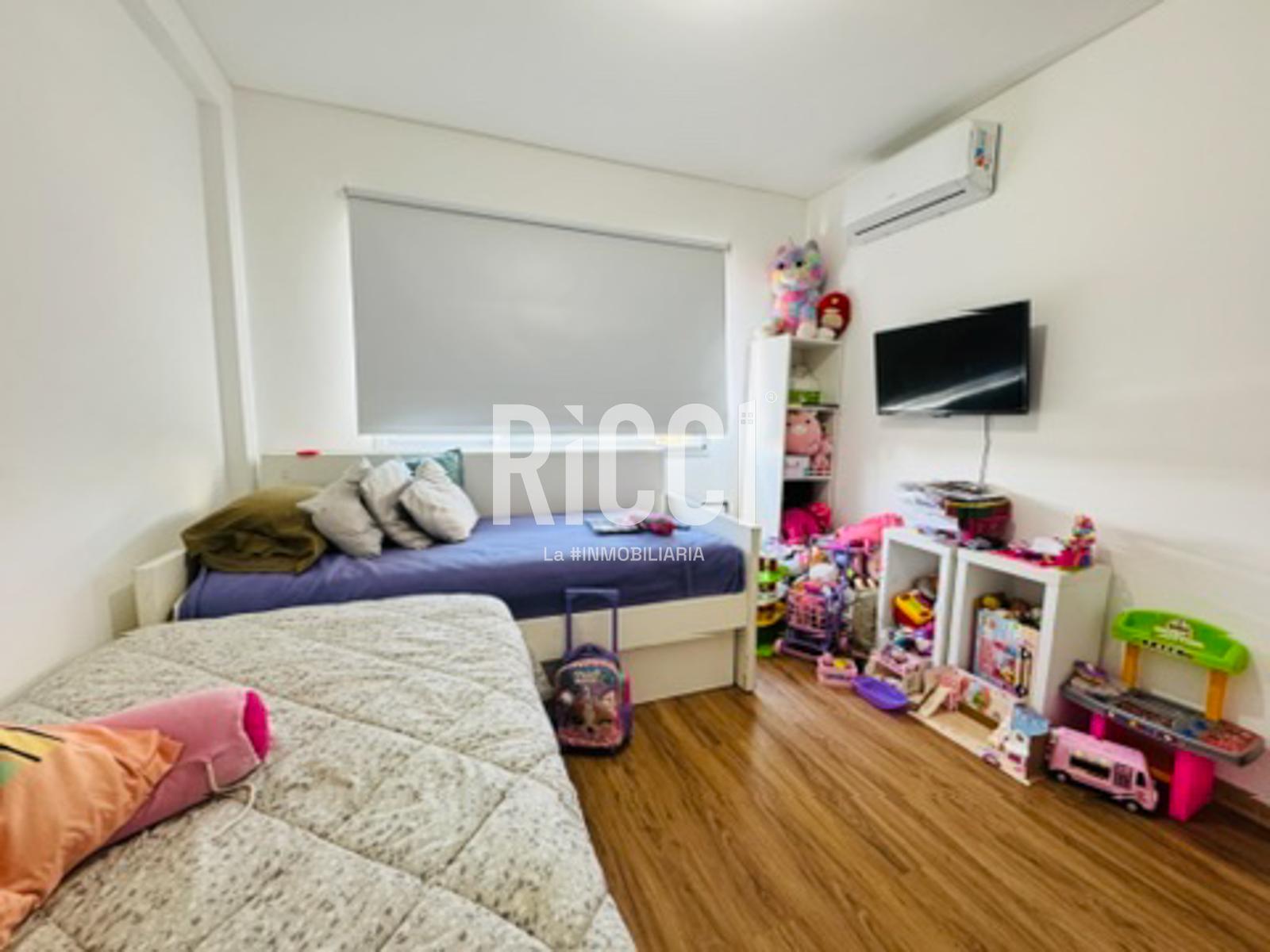 Foto Departamento en Venta en Berazategui, Berazategui Deprtamento 3 ambientes con cochera,  Berazategui centro, con parrilla 