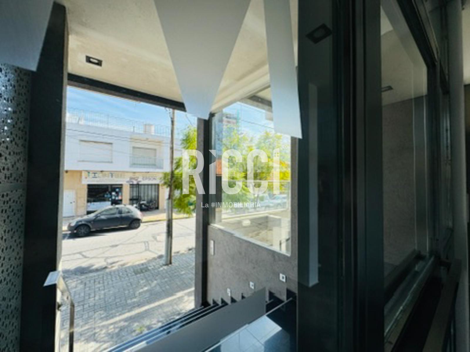 Foto Departamento en Venta en Berazategui, Berazategui Deprtamento 3 ambientes con cochera,  Berazategui centro, con parrilla 