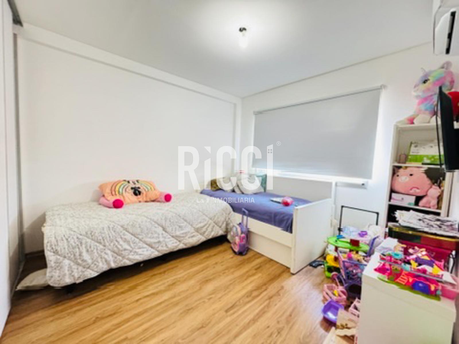 Foto Departamento en Venta en Berazategui, Berazategui Deprtamento 3 ambientes con cochera,  Berazategui centro, con parrilla 