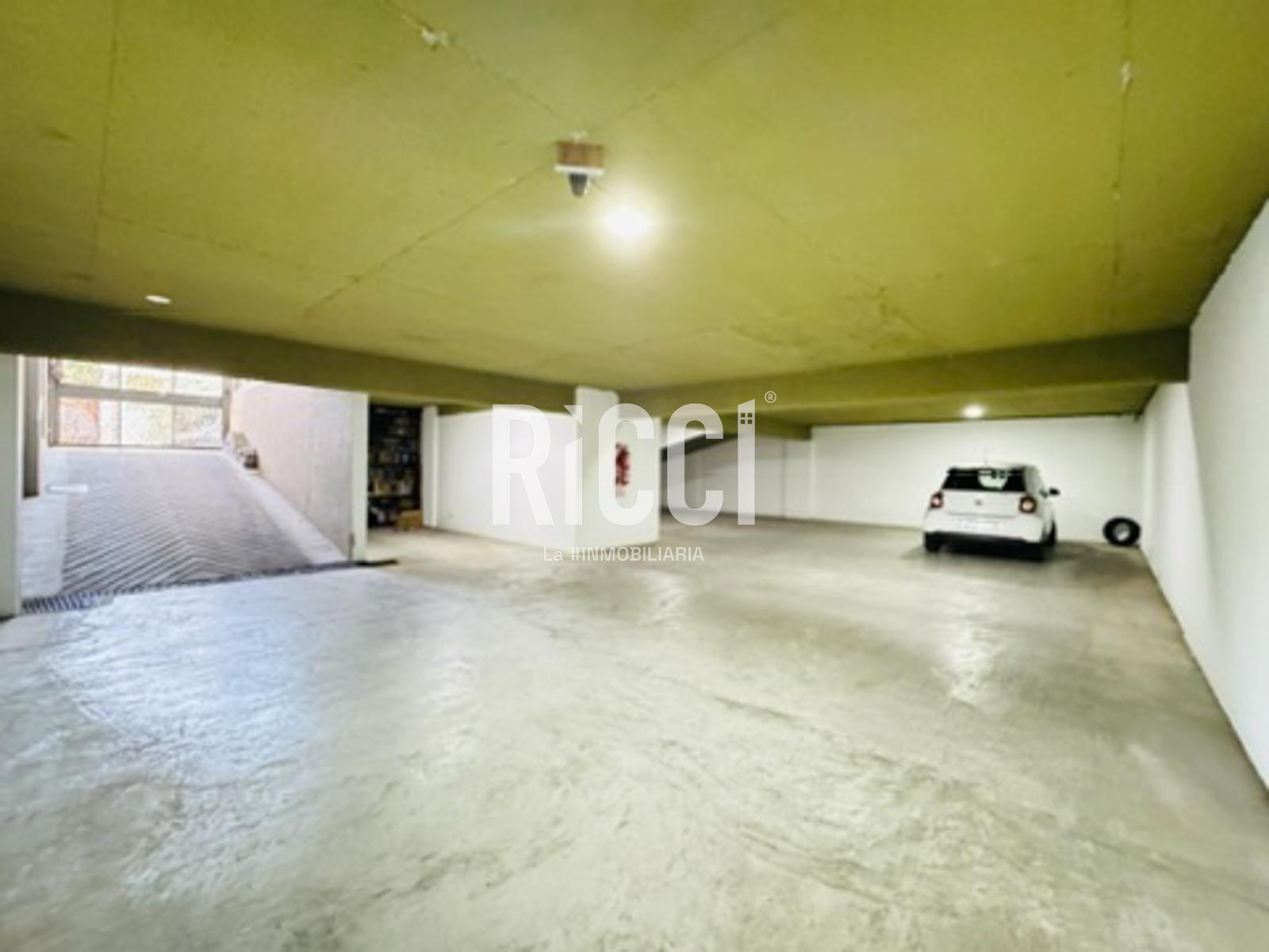 Foto Departamento en Venta en Berazategui, Berazategui Deprtamento 3 ambientes con cochera,  Berazategui centro, con parrilla 