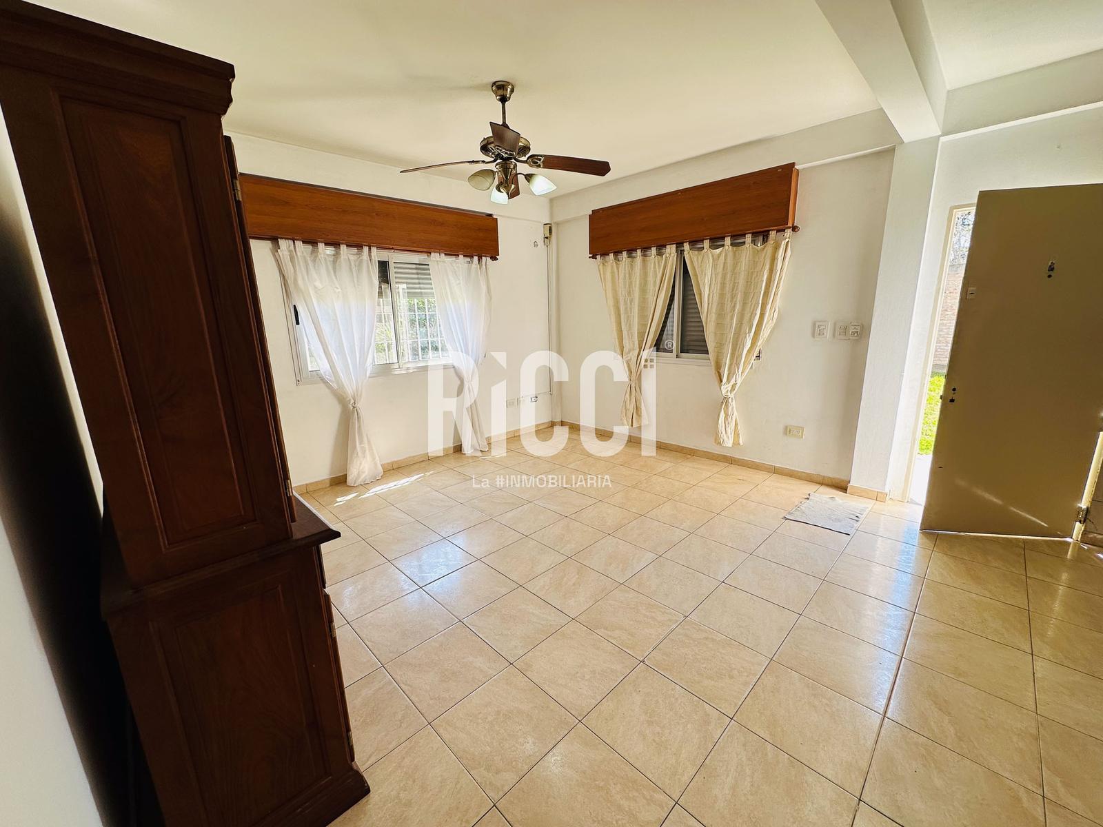 Foto Casa en Venta en Berazategui, Berazategui calle 140  al 900