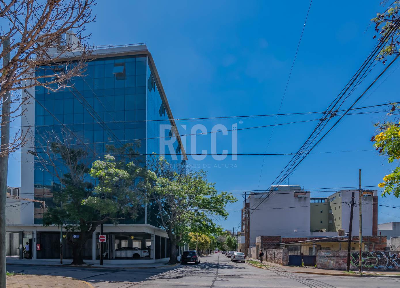 Foto Oficina en Alquiler en Berazategui, Berazategui Oficina Burban (TIPO A) 152 esq 17  | Berazategui centro