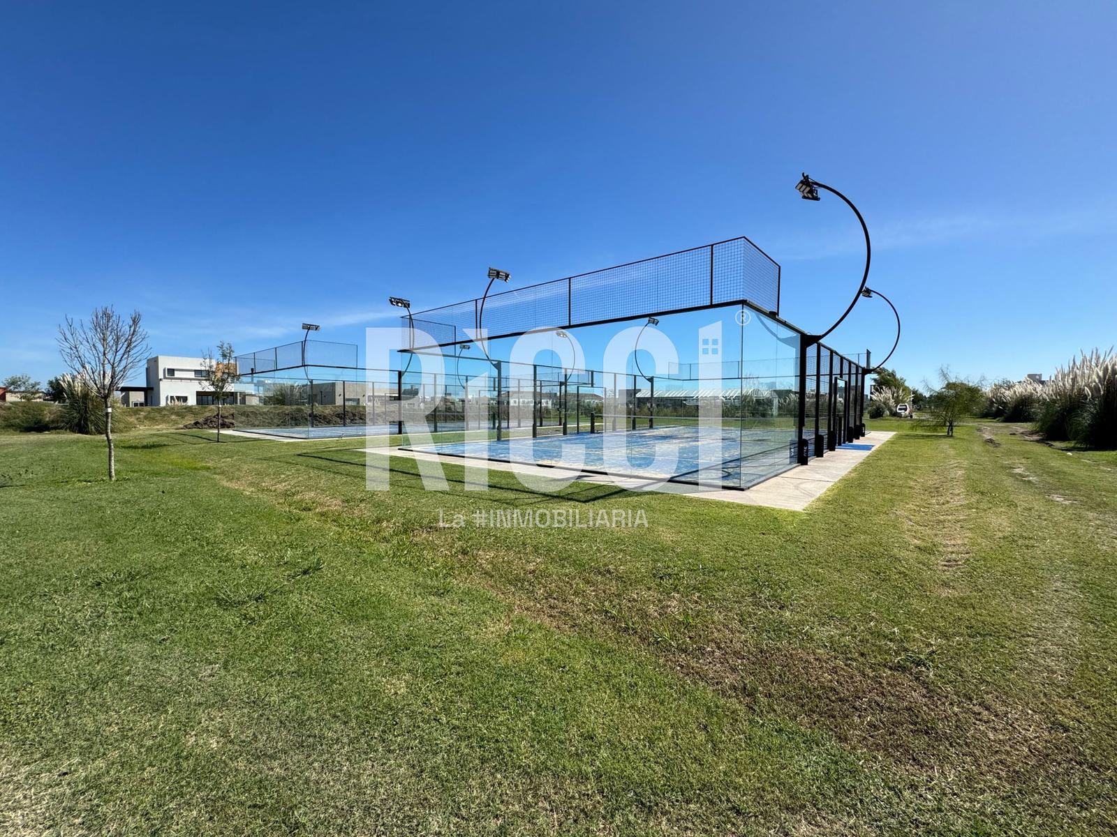 Foto Terreno en Venta en Pueblos del Plata Country Club, Guillermo E Hudson Lote a la Laguna en Villalobos, Pueblos del plata, Hudson
