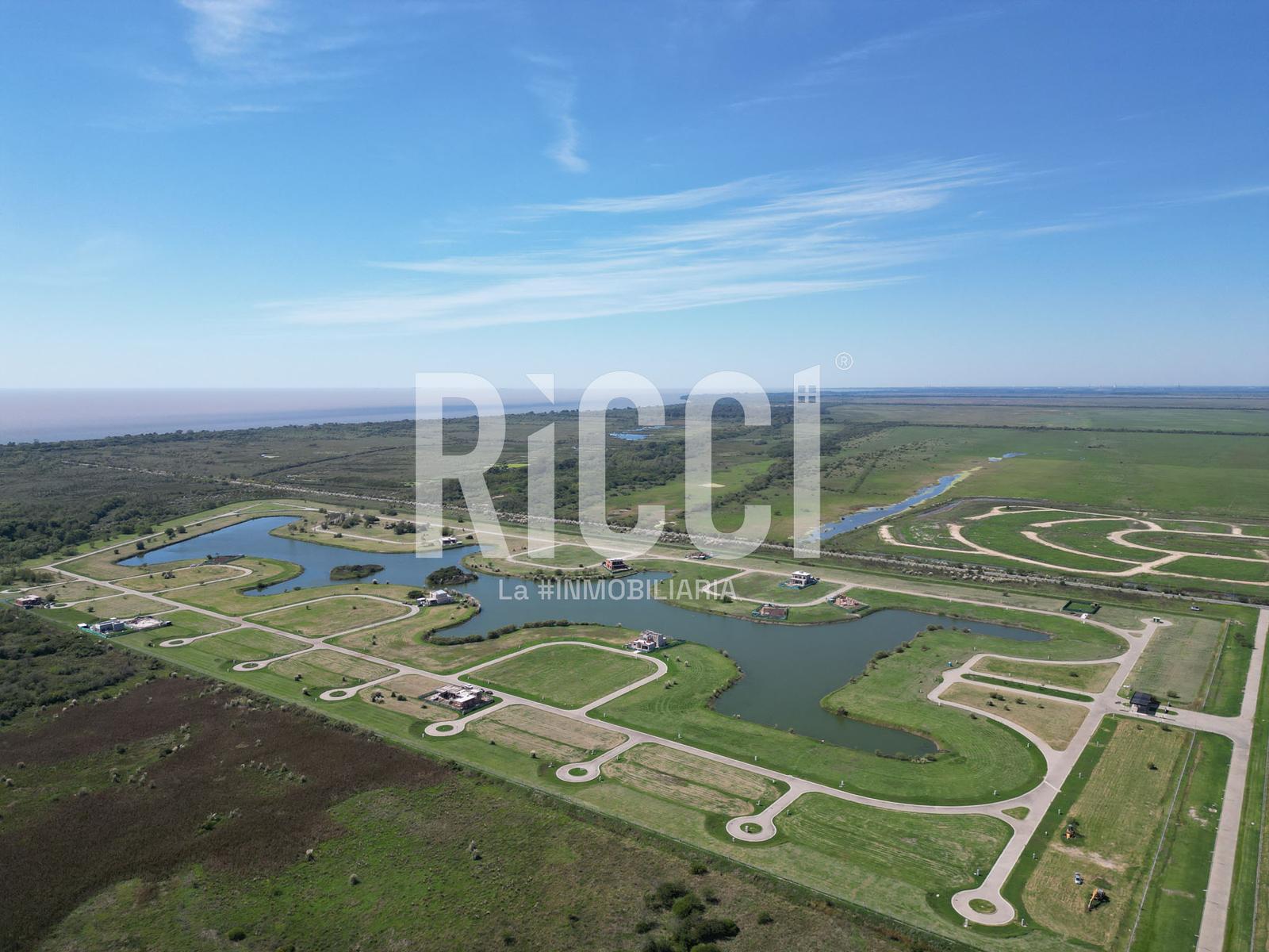 Foto Terreno en Venta en Pueblos del Plata Country Club, Guillermo E Hudson Lote a la Laguna en Villalobos, Pueblos del plata, Hudson
