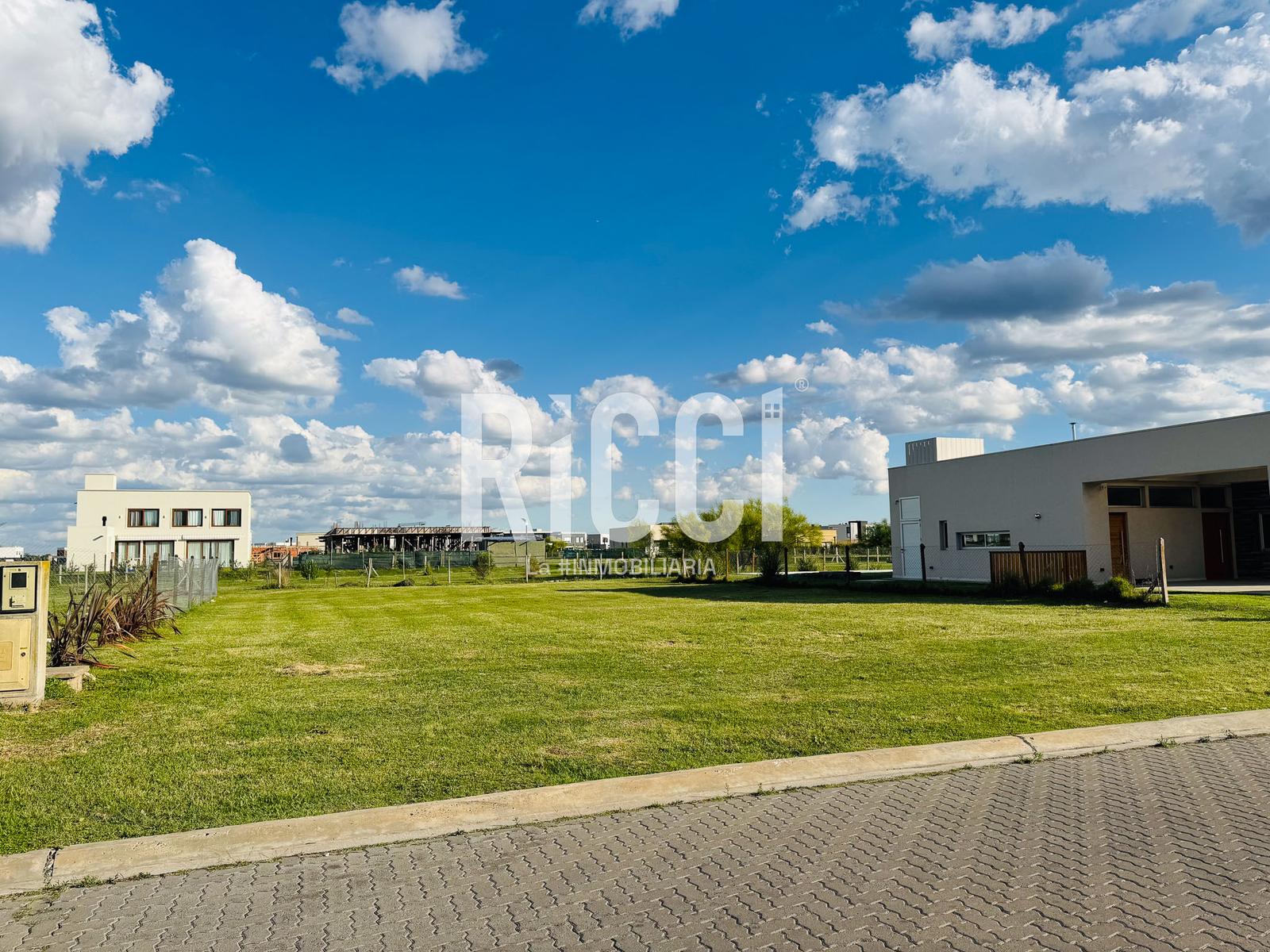 Foto Terreno en Venta en Pueblos del Plata Country Club, Guillermo E Hudson Lote en Villalobos, Pueblos del plata, Hudson