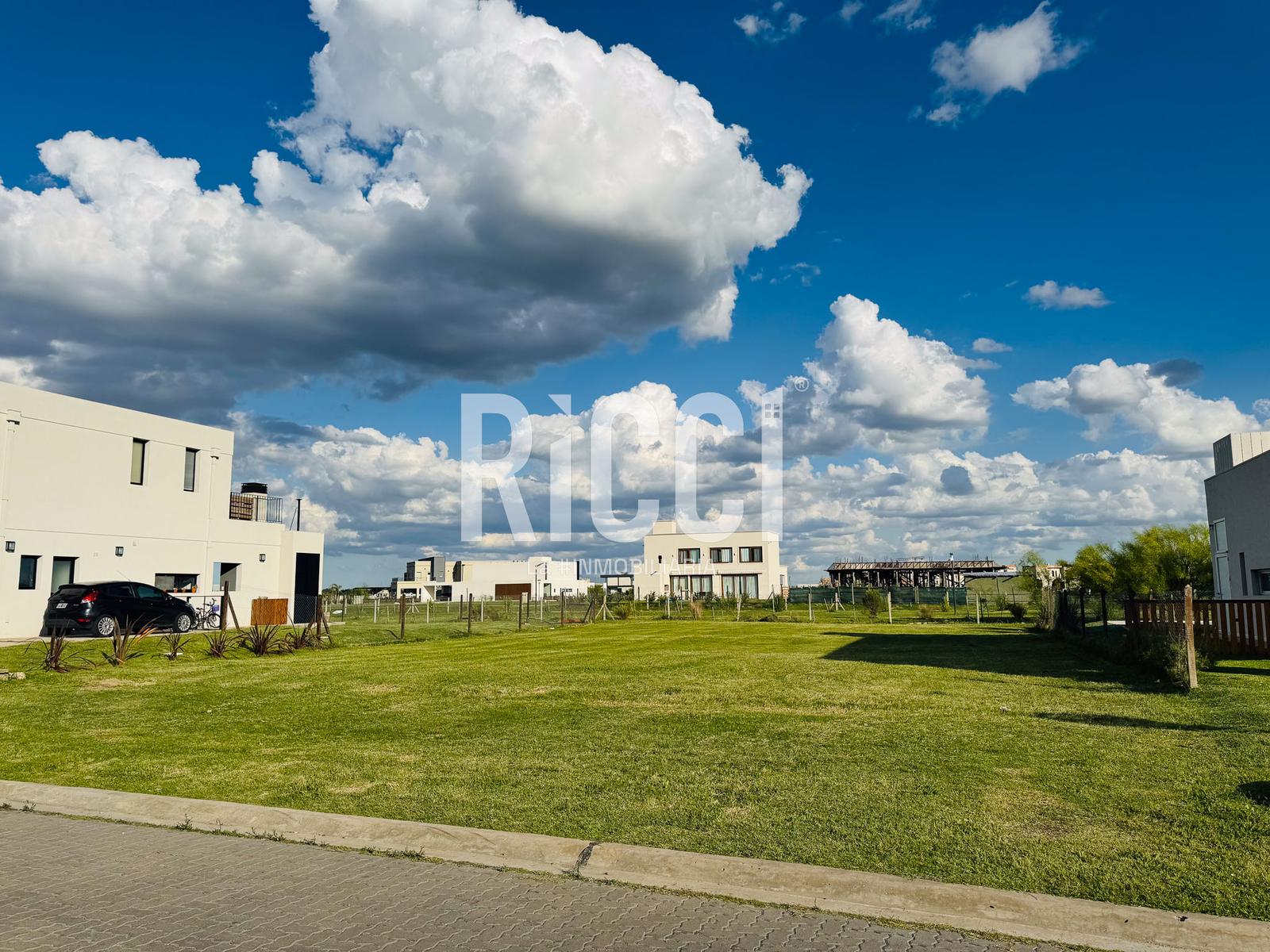 Foto Terreno en Venta en Pueblos del Plata Country Club, Guillermo E Hudson Lote en Villalobos, Pueblos del plata, Hudson