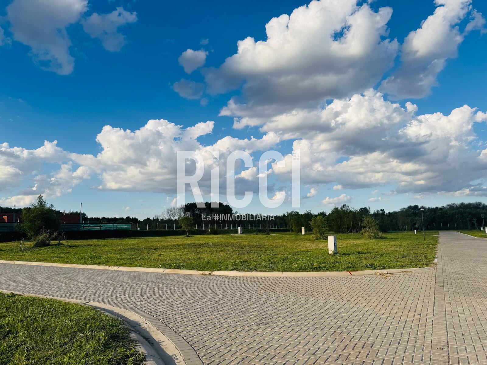 Foto Terreno en Venta en Pueblos del Plata Country Club, Guillermo E Hudson Lote en El Cano, Pueblos del plata, Hudson