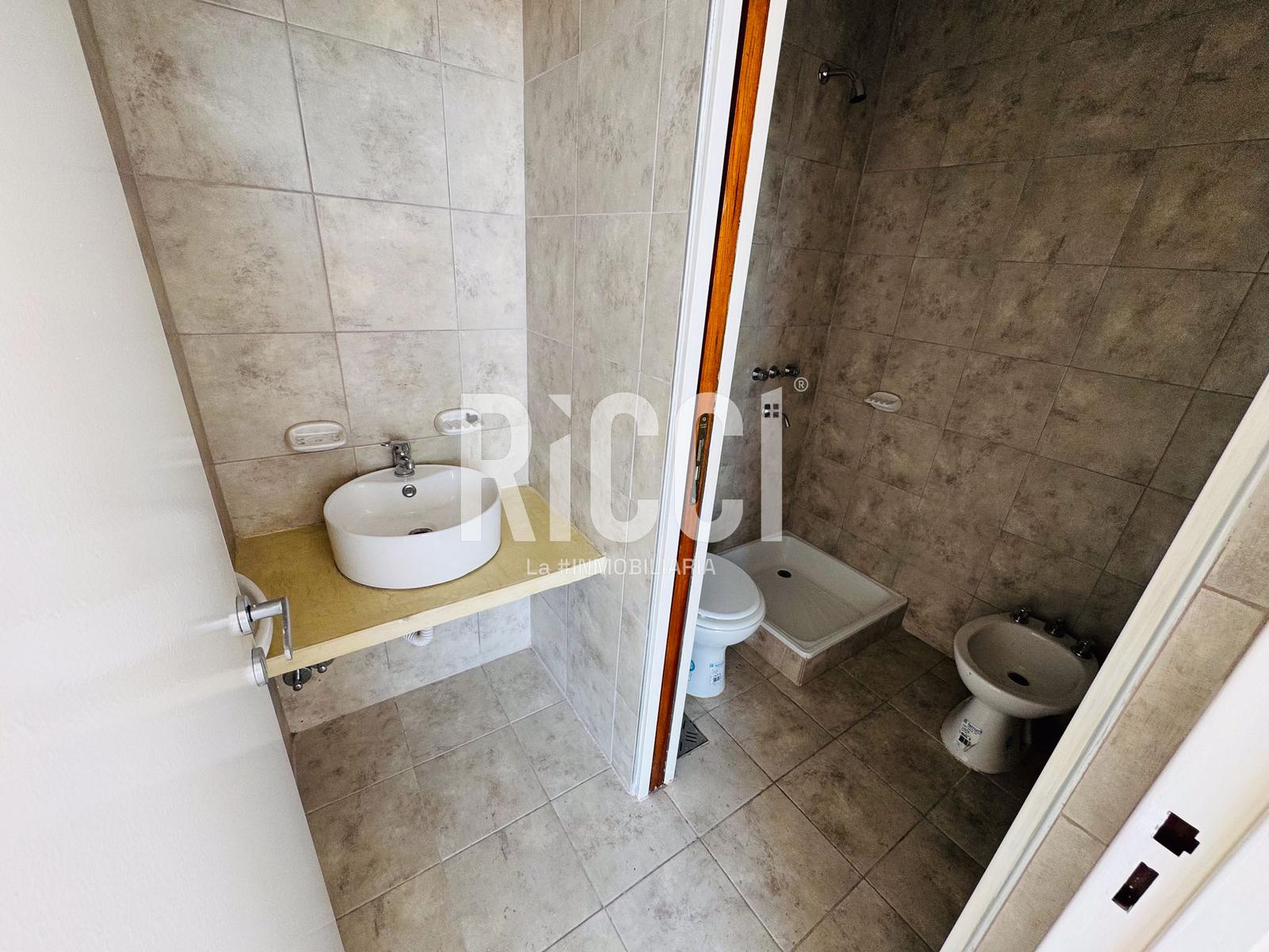 Foto Departamento en Venta en Berazategui, Berazategui calle 151 al 2000