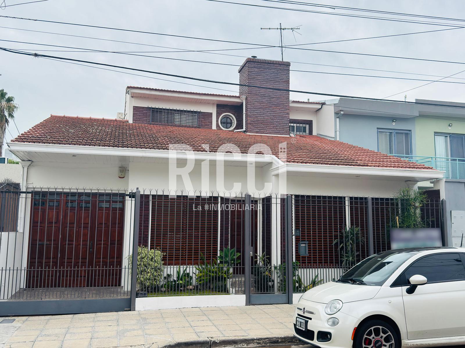 Foto Casa en Venta en Berazategui, Berazategui calle 9  al 5100