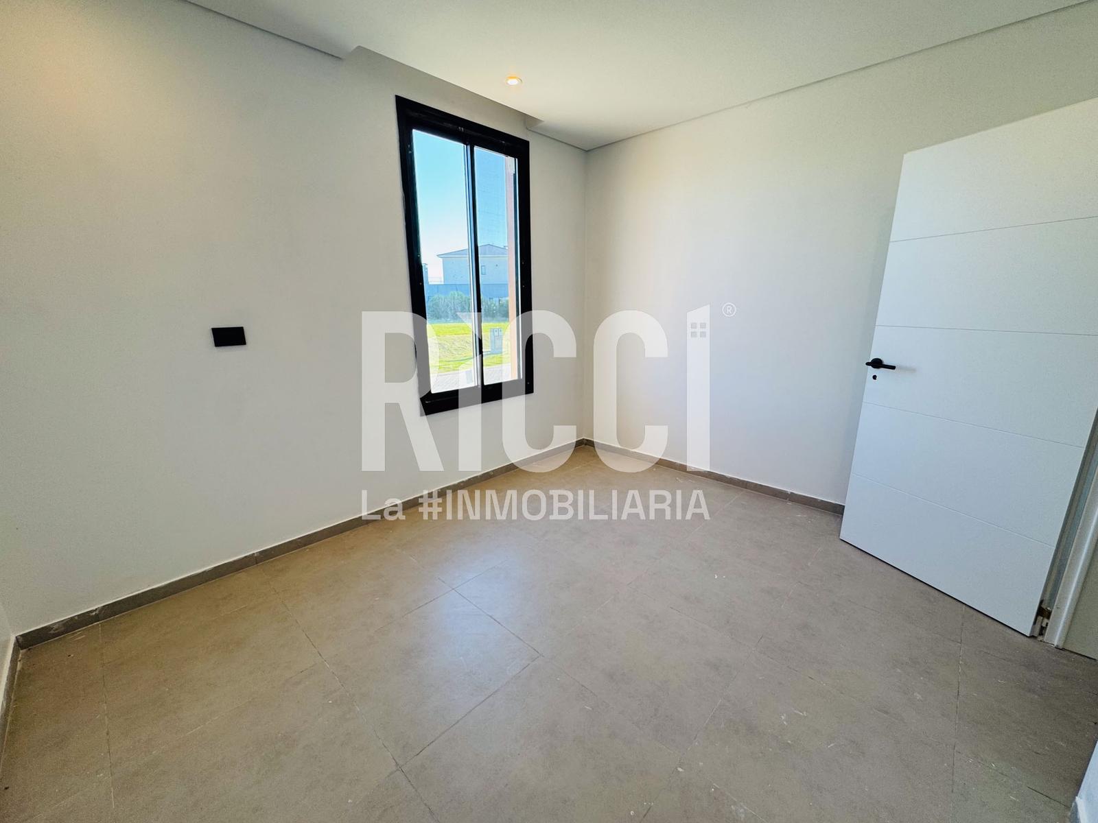 Foto Casa en Venta en Villalobos, Guillermo E Hudson Casa 4 ambientes en venta Villalobos Hudson