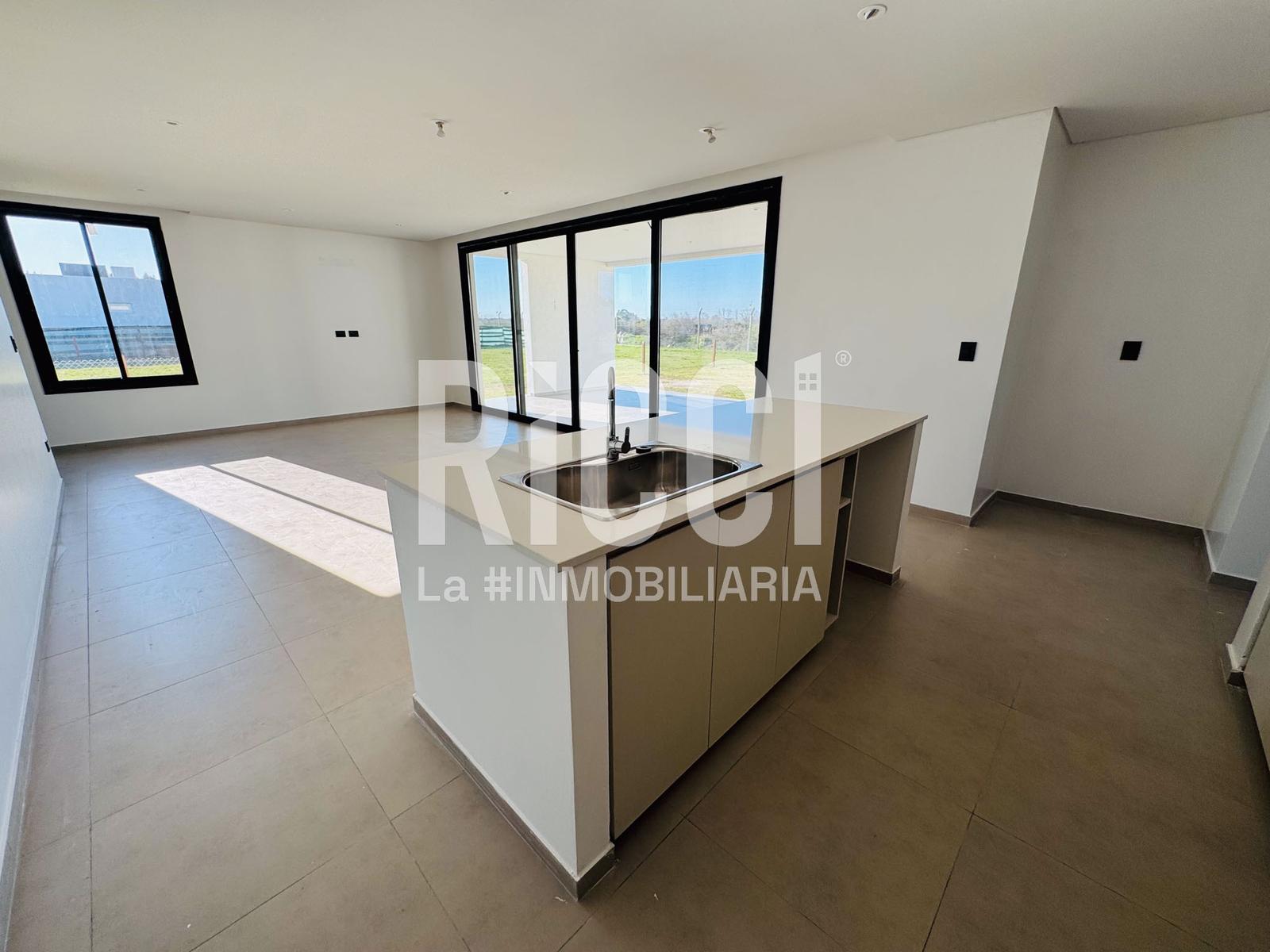 Foto Casa en Venta en Villalobos, Guillermo E Hudson Casa 4 ambientes en venta Villalobos Hudson