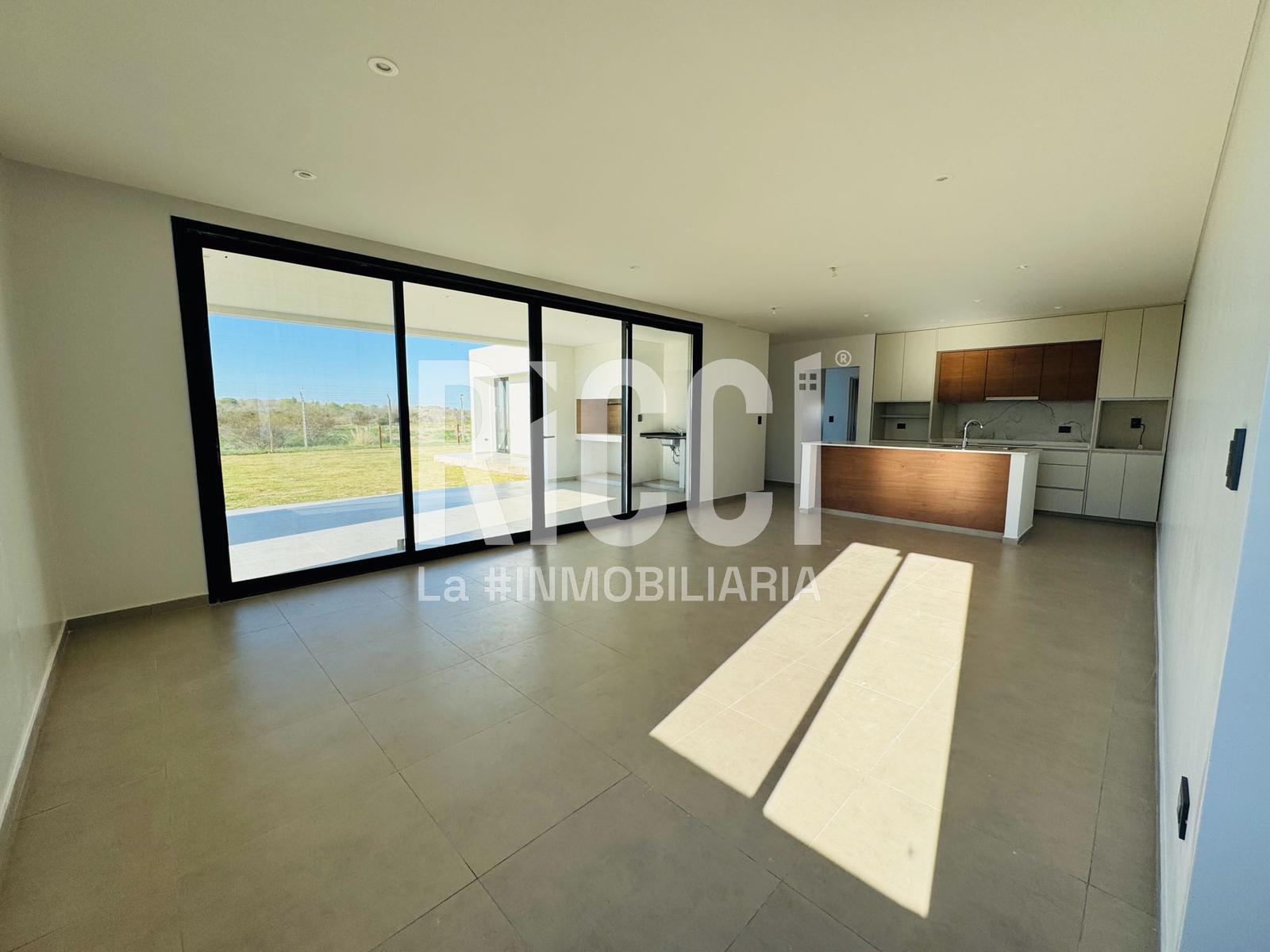 Foto Casa en Venta en Villalobos, Guillermo E Hudson Casa 4 ambientes en venta Villalobos Hudson