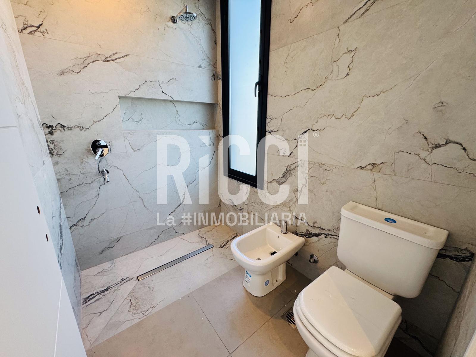 Foto Casa en Venta en Villalobos, Guillermo E Hudson Casa 4 ambientes en venta Villalobos Hudson