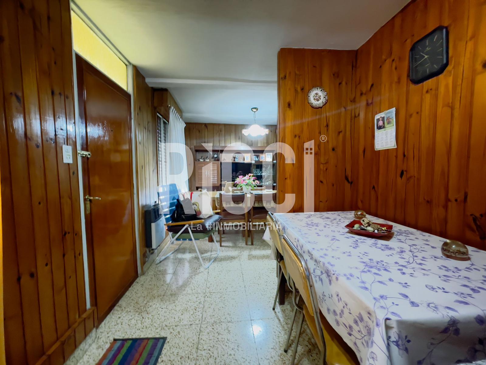 Foto Casa en Venta en Berazategui, Berazategui 147 al 2200