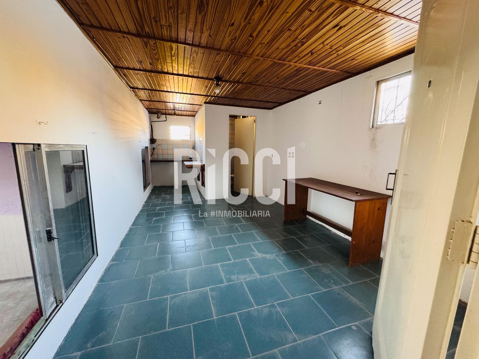 Foto Local en Venta en Ranelagh, Berazategui 357 al 300