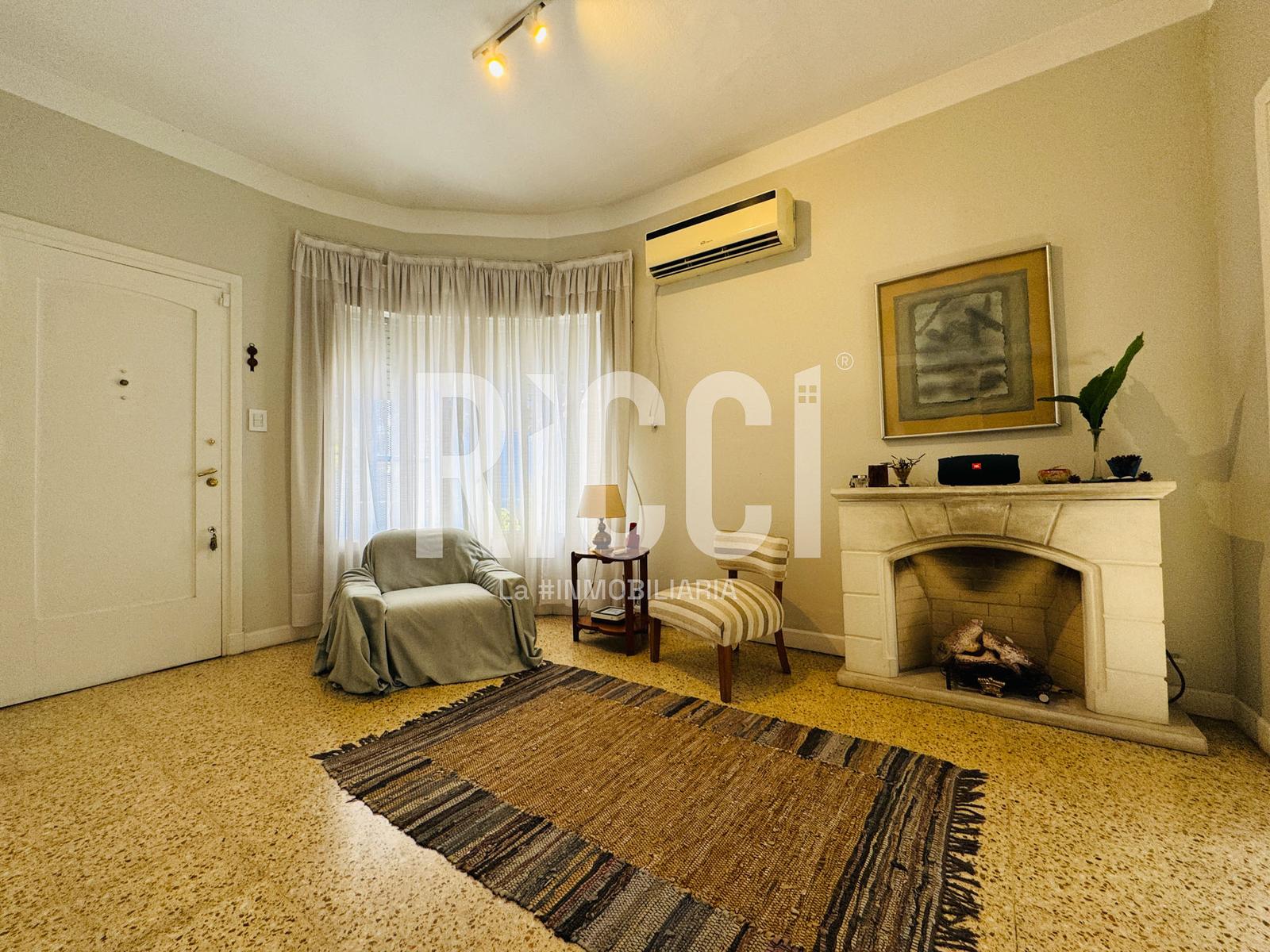 Foto Casa en Venta en Berazategui, G.B.A. Zona Sur 141 al 1500