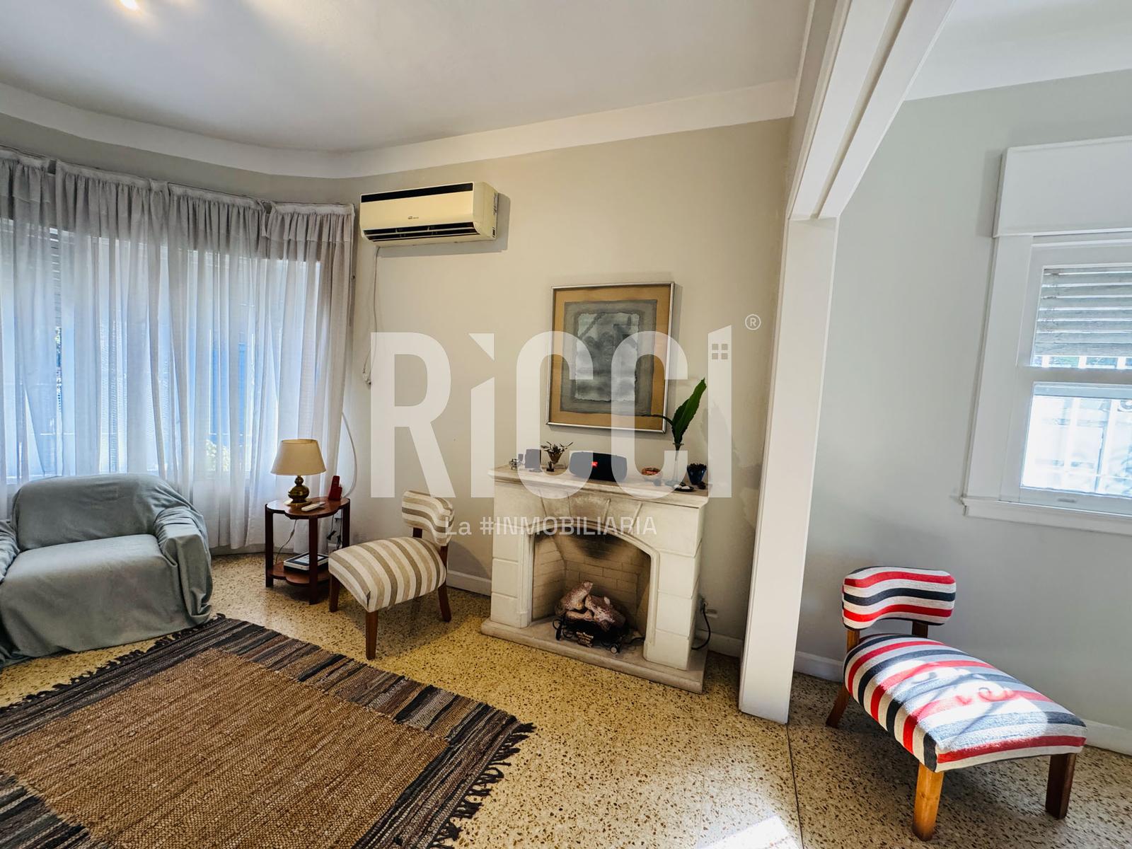 Foto Casa en Venta en Berazategui, G.B.A. Zona Sur 141 al 1500