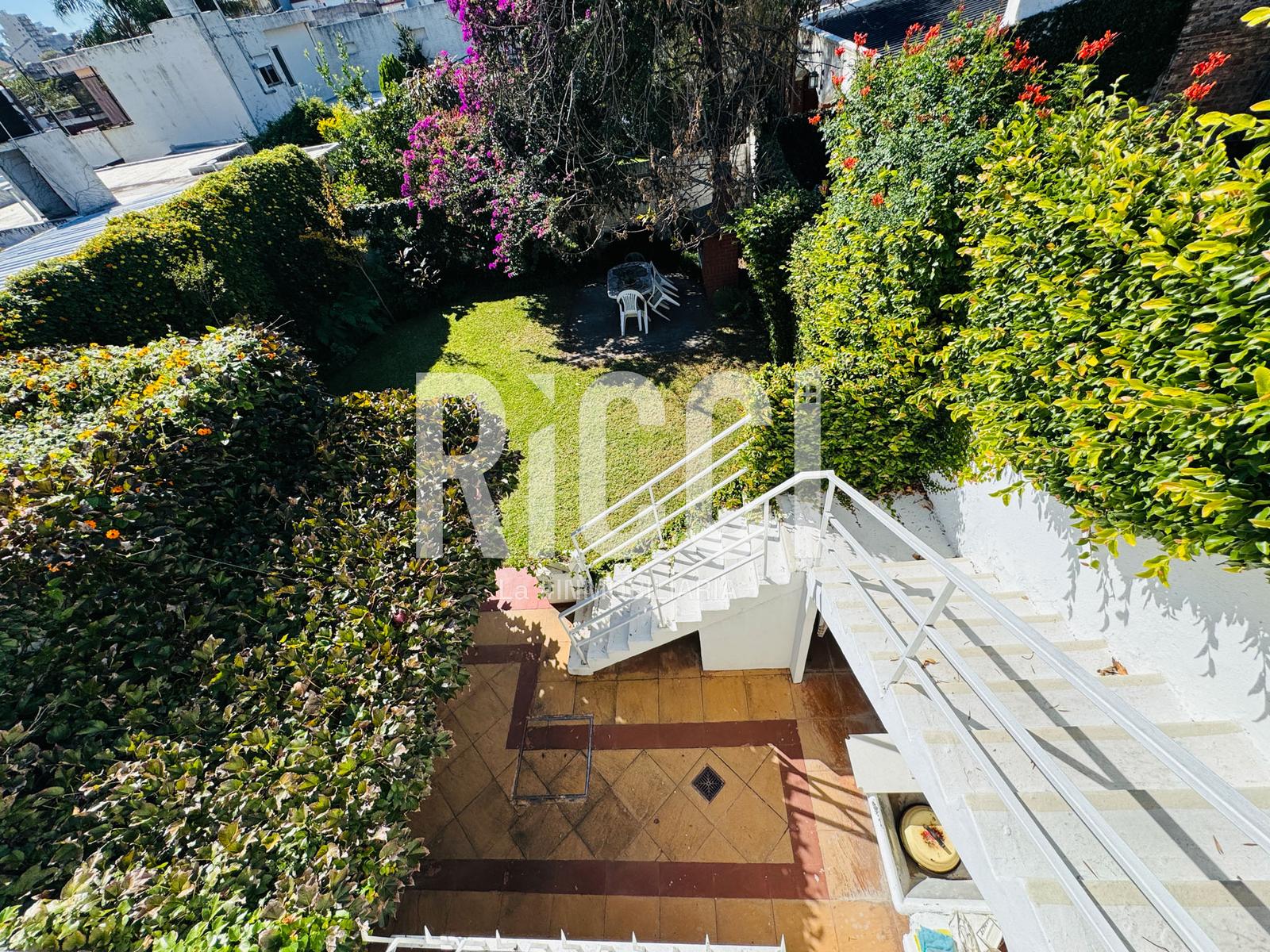 Foto Casa en Venta en Berazategui, G.B.A. Zona Sur 141 al 1500