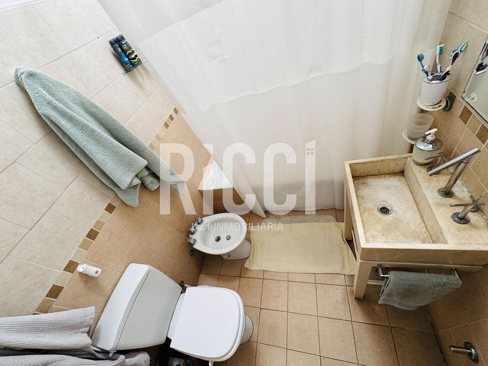Foto Casa en Venta en Berazategui, G.B.A. Zona Sur 141 al 1500