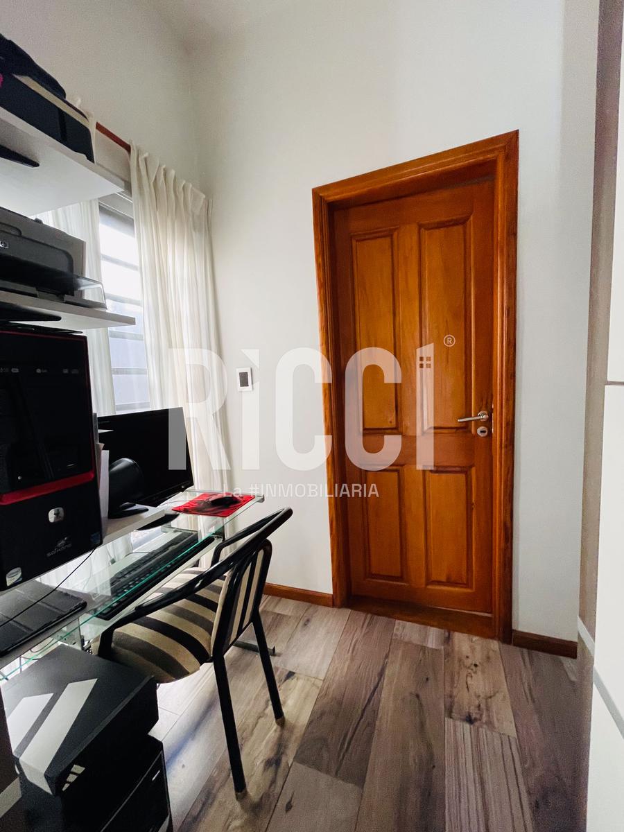 Foto Casa en Venta en Bernal Este, Quilmes Constitucion  al 200