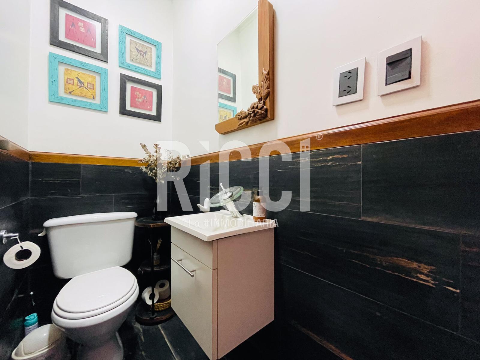 Foto Casa en Venta en Bernal Este, Quilmes Constitucion  al 200