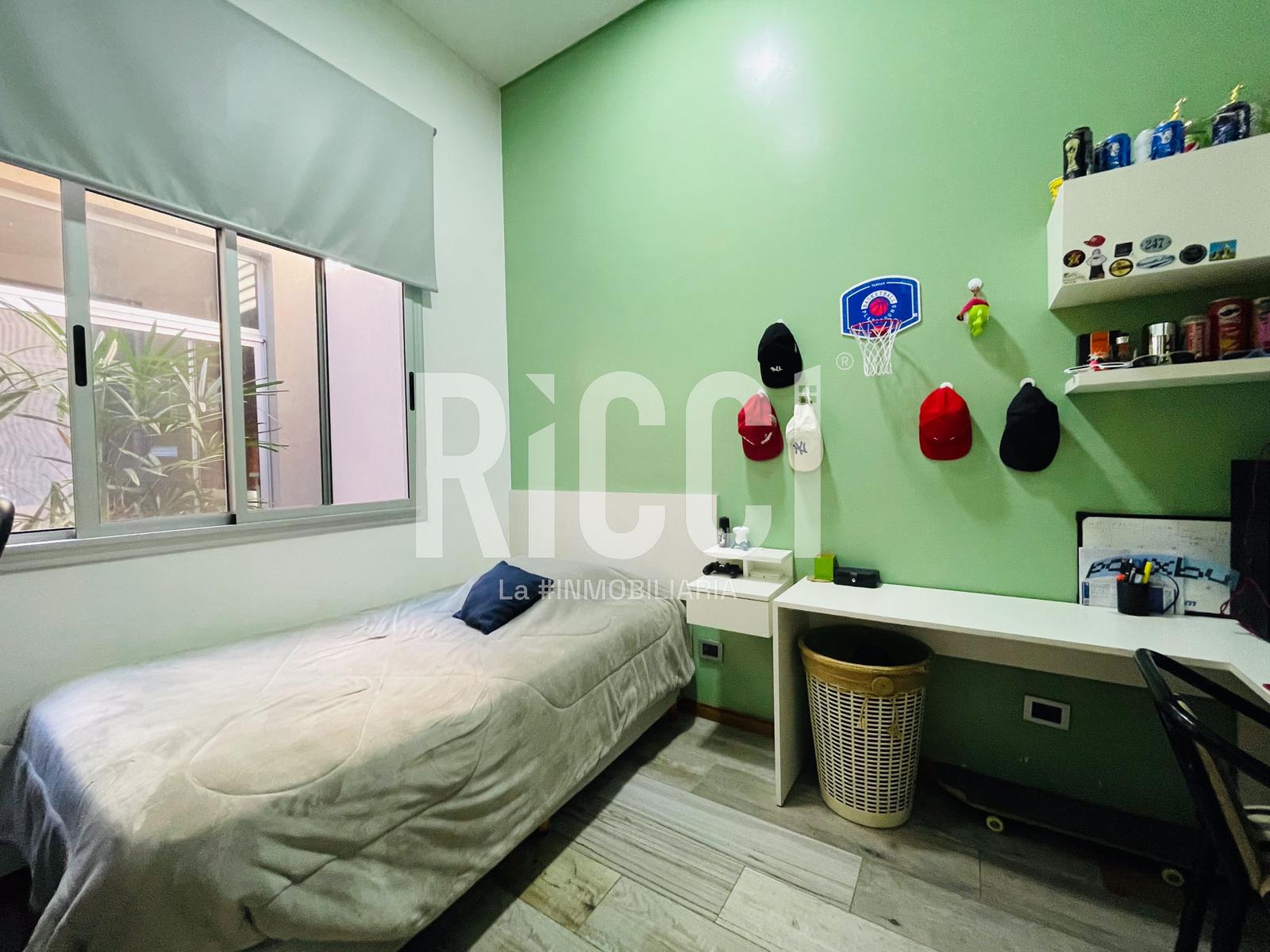 Foto Casa en Venta en Bernal Este, Quilmes Constitucion  al 200