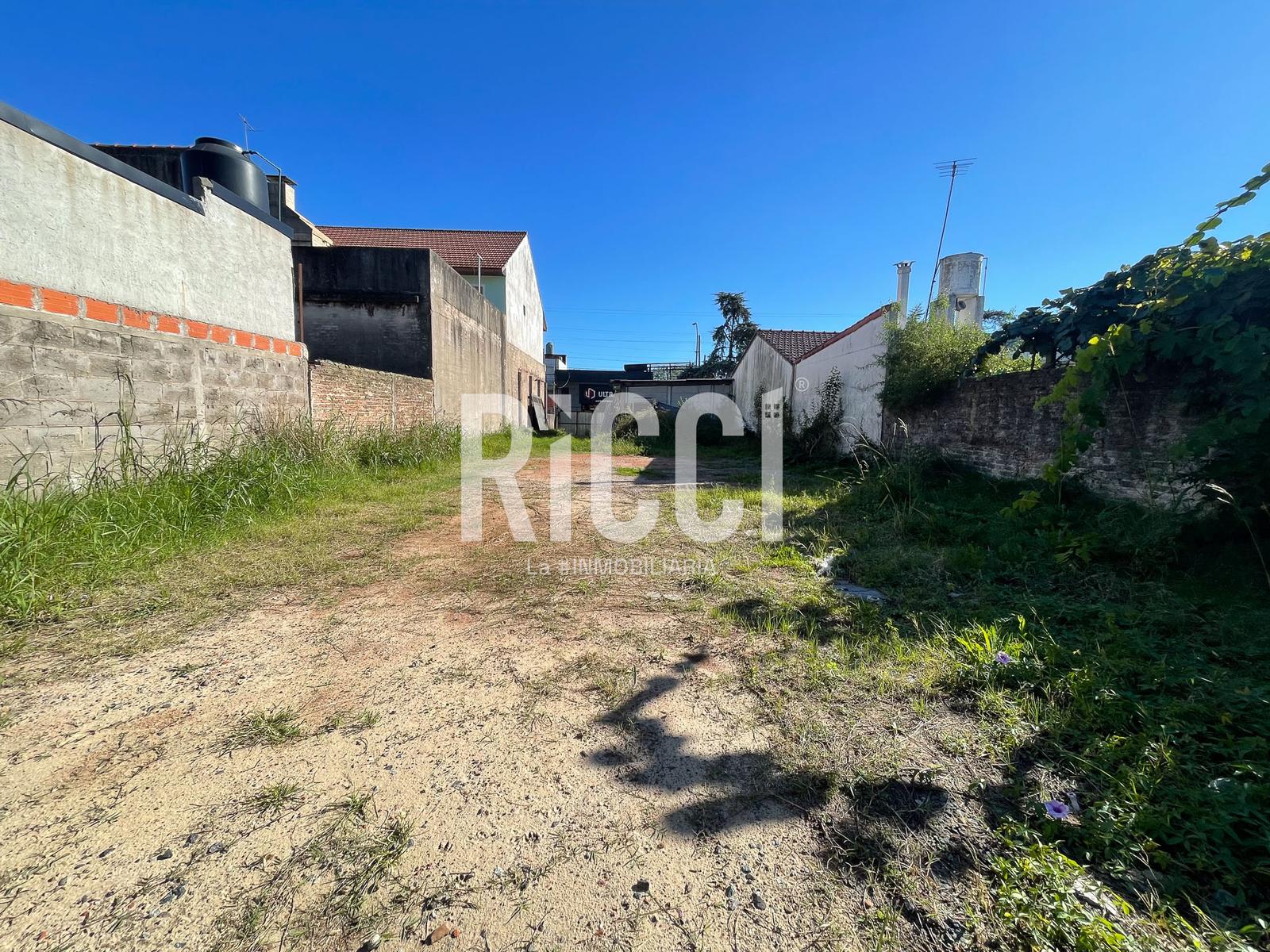 Foto Terreno en Venta en Berazategui, Berazategui Av 14 e Dardo Rocha y 119