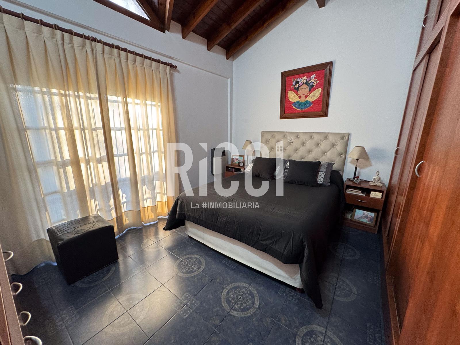 Foto Casa en Venta en Berazategui, Berazategui Duplex en venta 3 ambientes apto credito berazategui