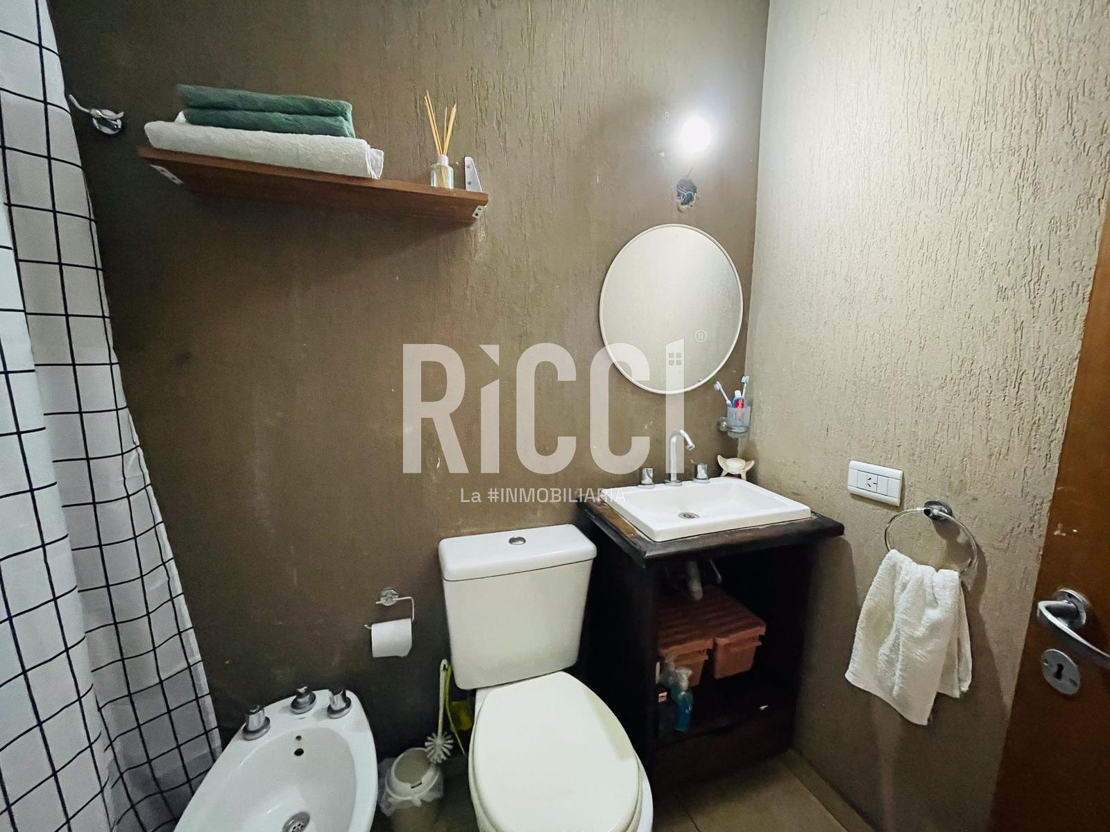 Foto Departamento en Venta en Berazategui, Berazategui 20A al 5100