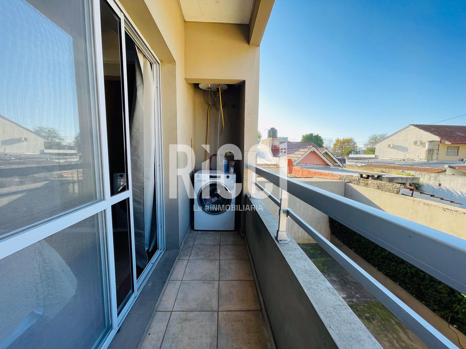 Foto Departamento en Venta en Berazategui, Berazategui 20A al 5100