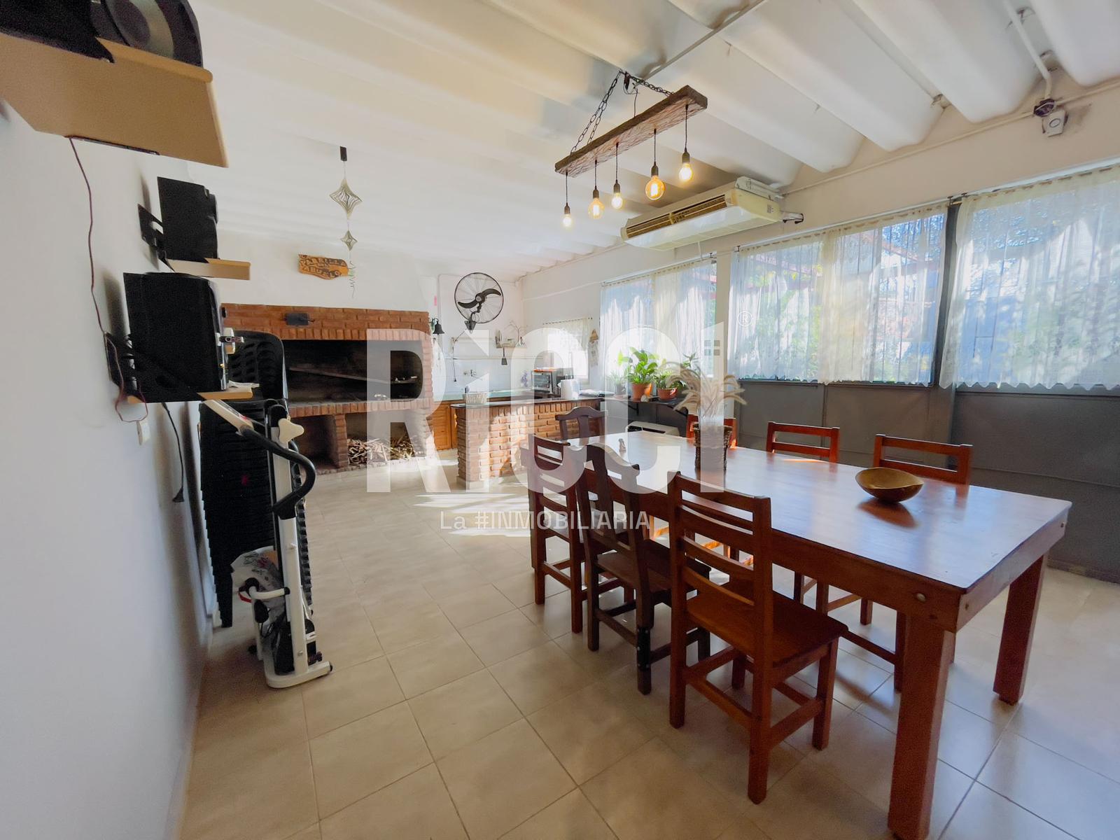 Foto Casa en Venta en Quilmes, G.B.A. Zona Sur Ceferino Namuncurá al 2300