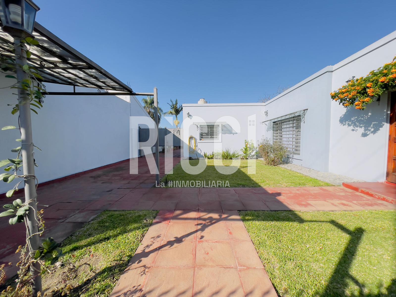 Foto Casa en Venta en Quilmes, G.B.A. Zona Sur Ceferino Namuncurá al 2300