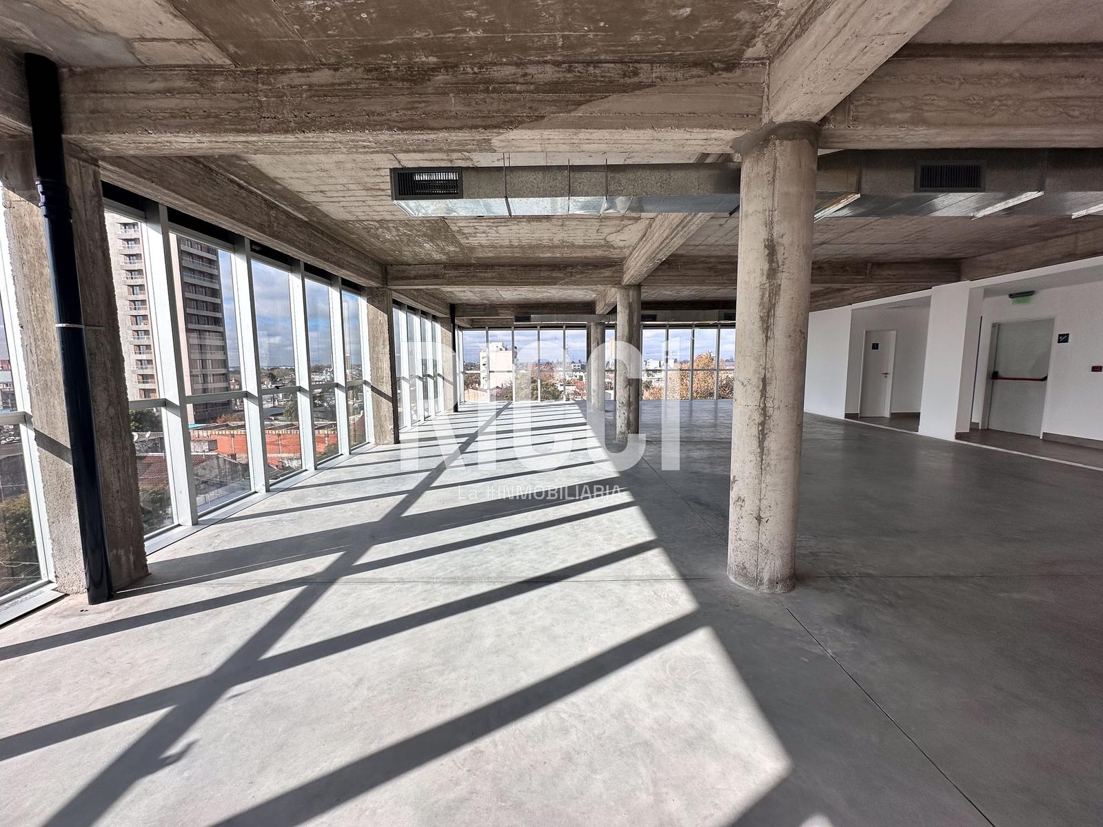 Foto Oficina en Venta en Berazategui, Berazategui Edificio comercial en venta con oficinas berazategui centro