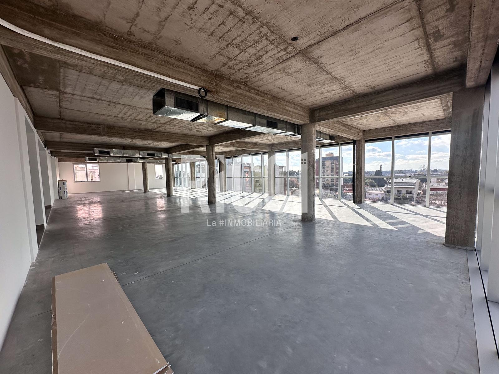 Foto Oficina en Venta en Berazategui, Berazategui Edificio comercial en venta con oficinas berazategui centro