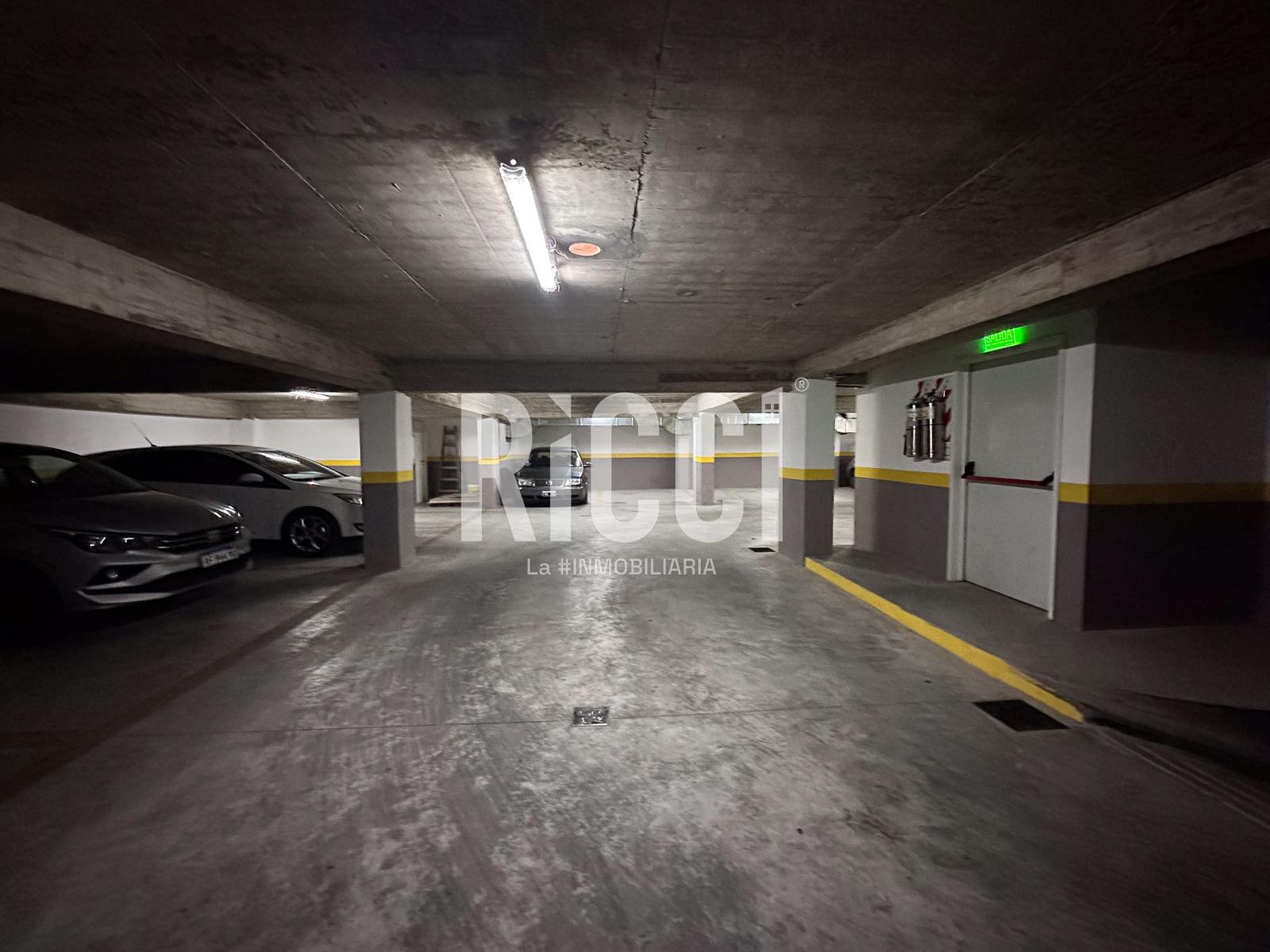Foto Oficina en Venta en Berazategui, Berazategui Edificio comercial en venta con oficinas berazategui centro