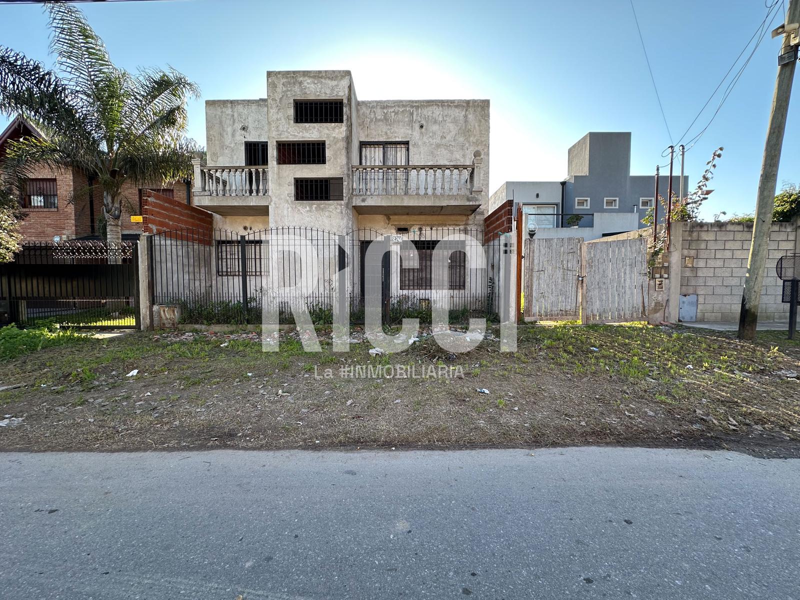 Foto Departamento en Venta en Berazategui, G.B.A. Zona Sur 30 al 3200