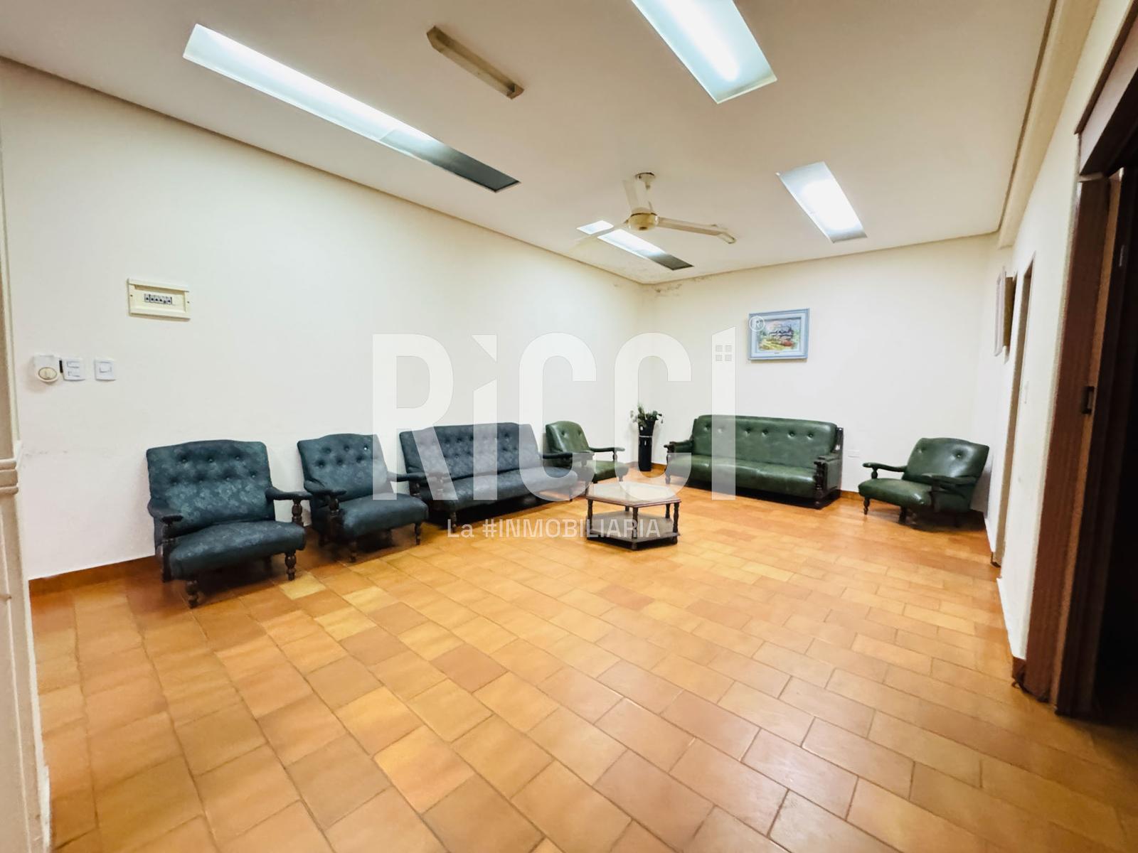 Foto Local en Venta en Quilmes Oeste, Quilmes Av 12 de Octubre  al 900