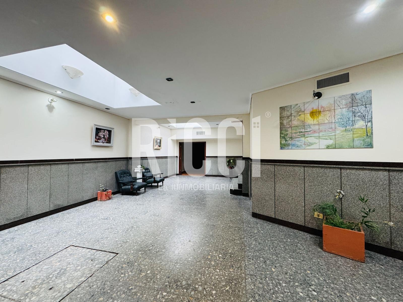 Foto Local en Venta en Quilmes Oeste, Quilmes Av 12 de Octubre  al 900