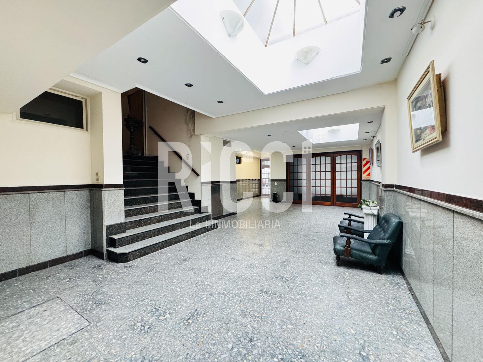 Foto Local en Venta en Quilmes Oeste, Quilmes Av 12 de Octubre  al 900