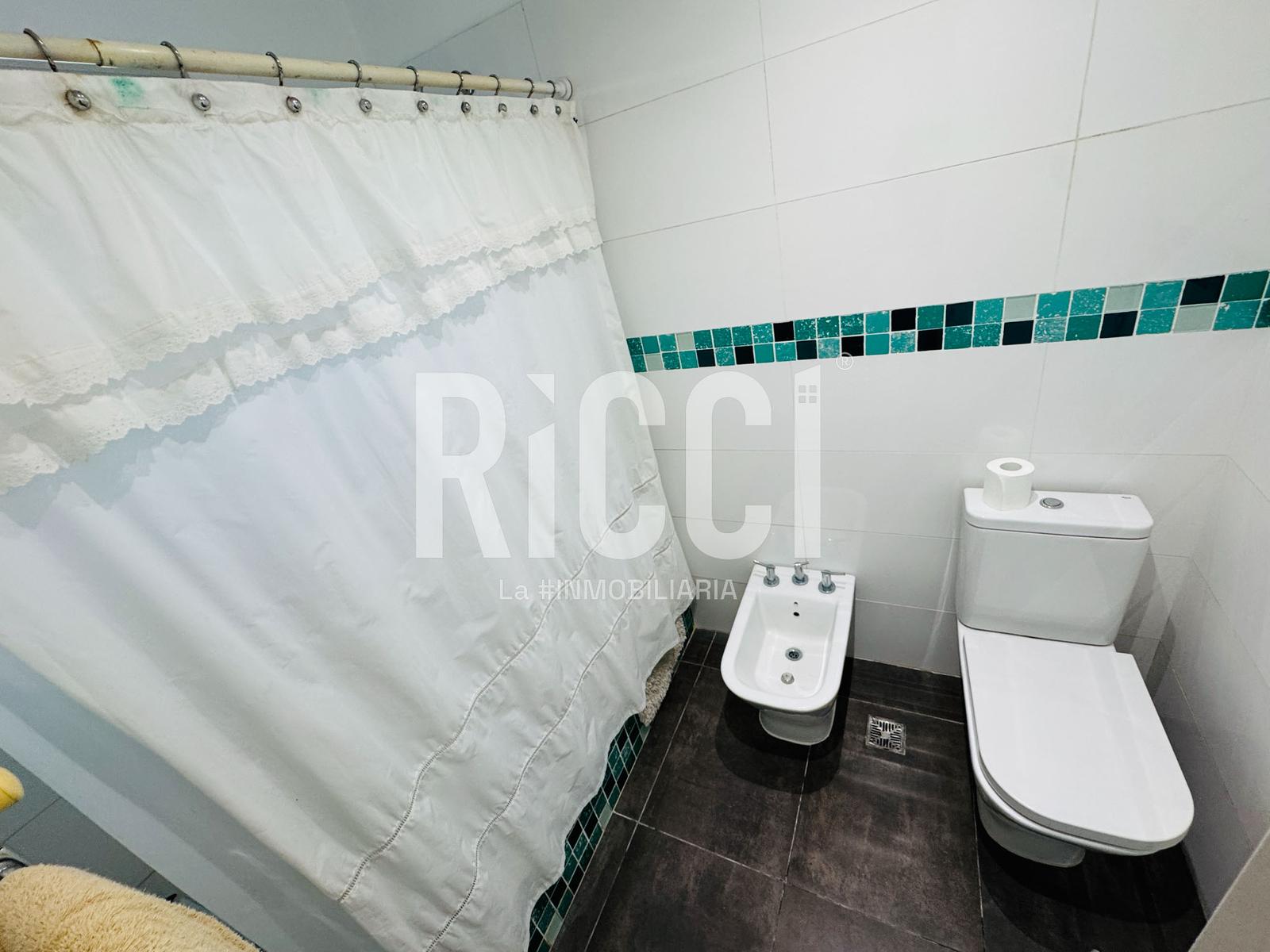 Foto Casa en Venta en Guillermo E Hudson, Berazategui 47 al 6700