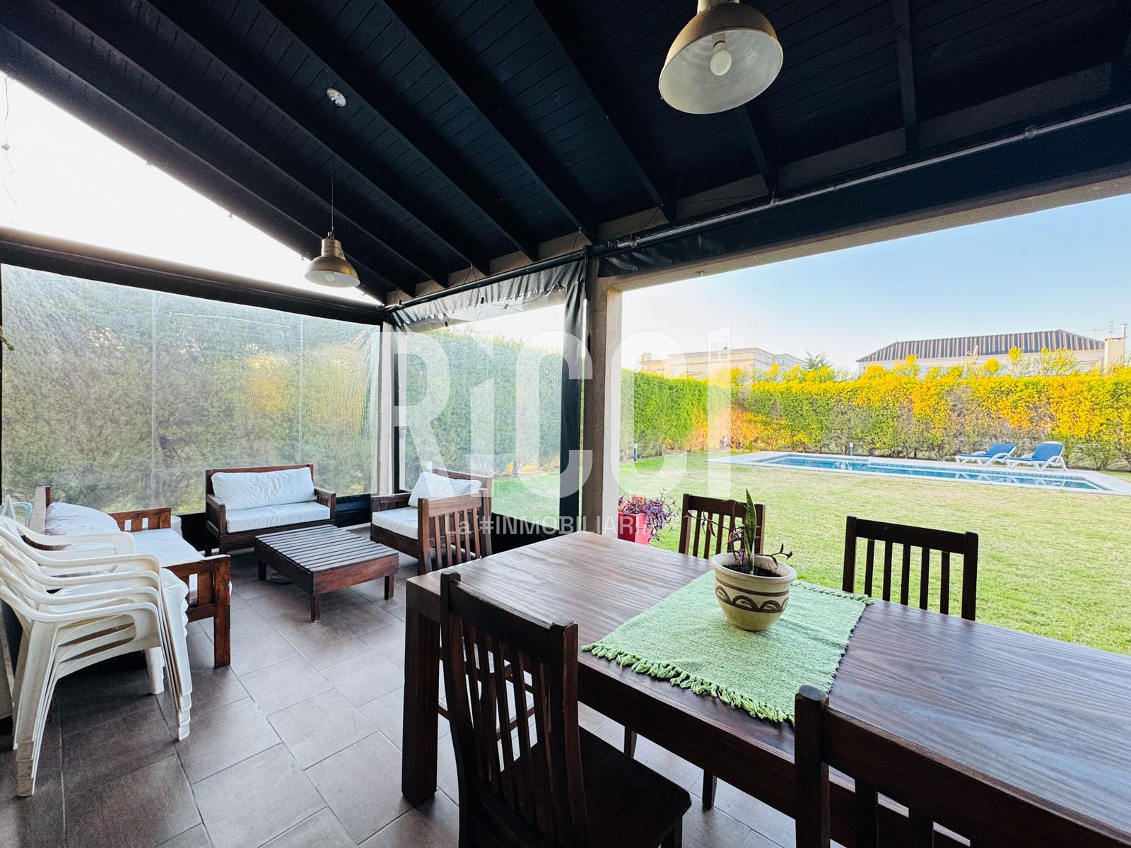Foto Casa en Venta en Guillermo E Hudson, Berazategui 47 al 6700