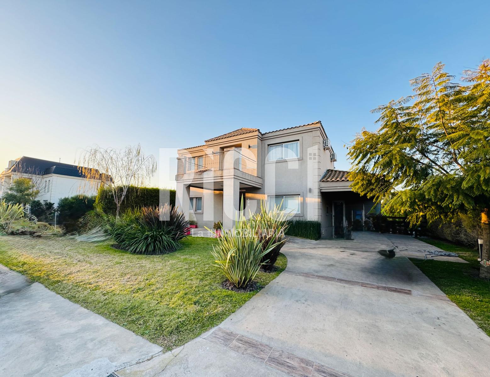 Foto Casa en Venta en Guillermo E Hudson, Berazategui 47 al 6700