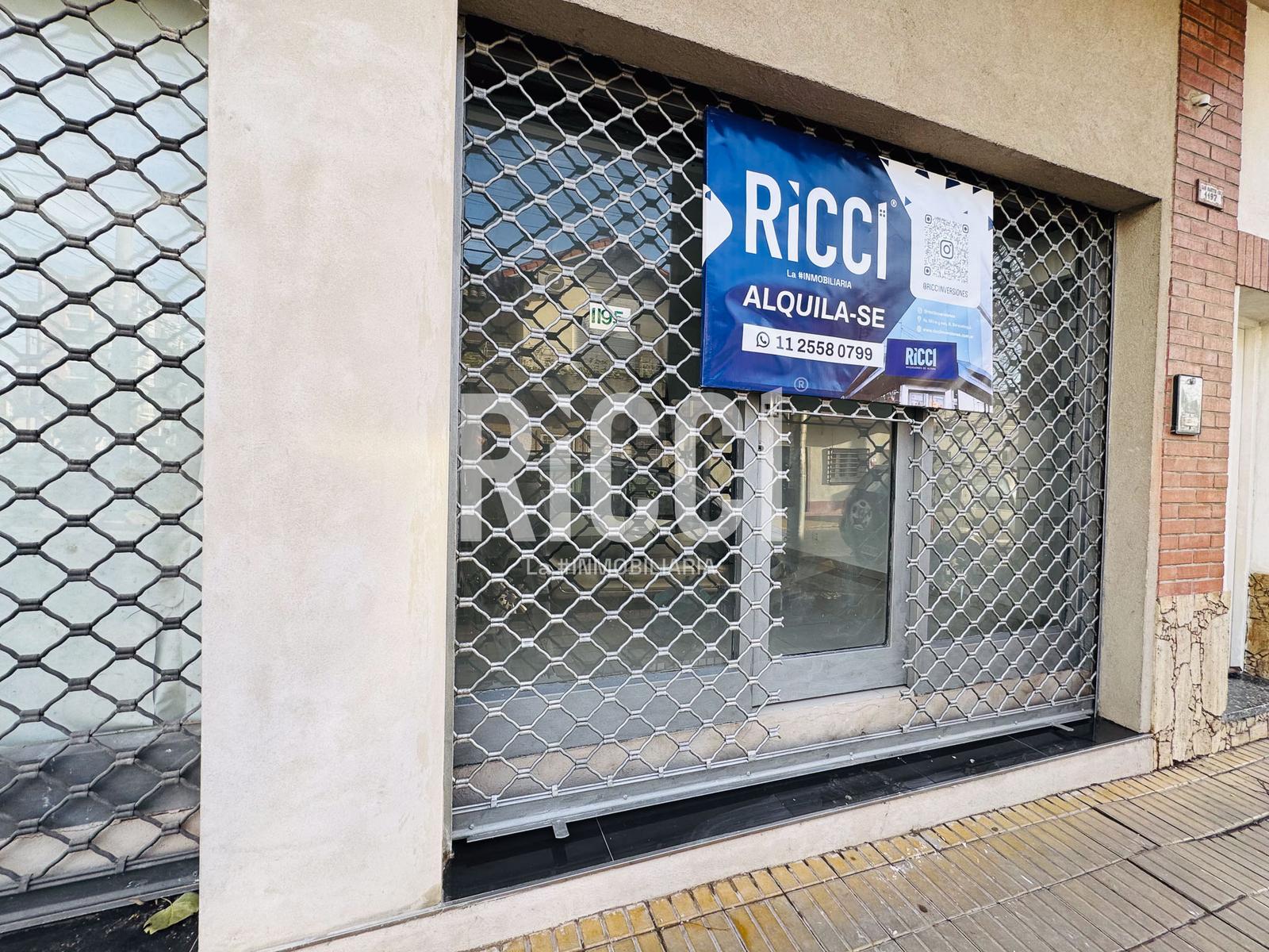 Foto Local en Alquiler en Berazategui, Berazategui Calle 150 y 12