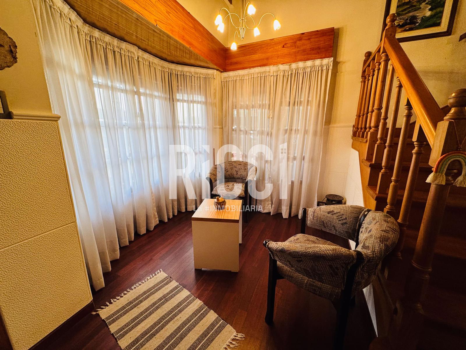 Foto Casa en Venta en Berazategui, G.B.A. Zona Sur Casa 5 ambientes en venta Berazategui