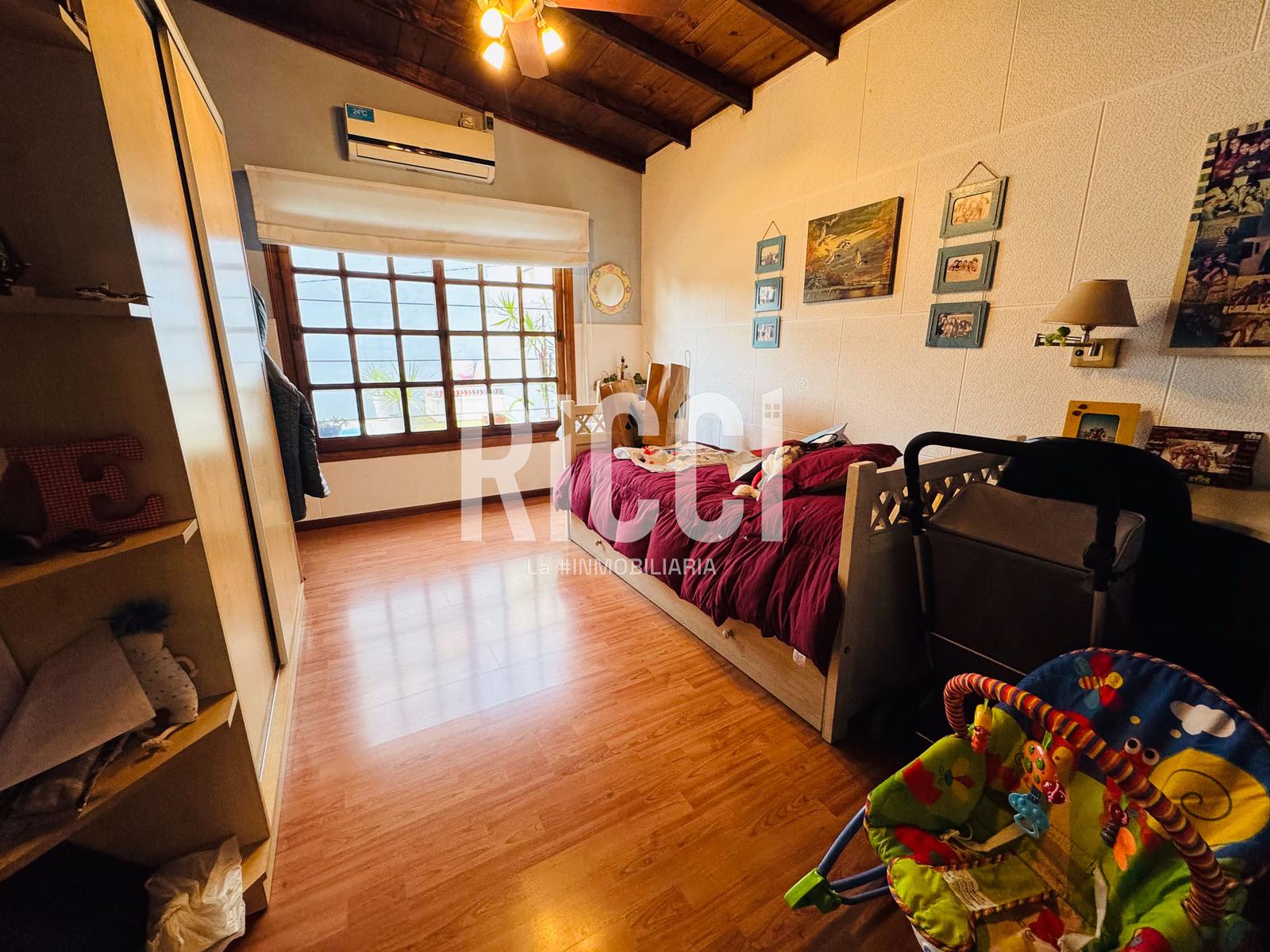 Foto Casa en Venta en Berazategui, G.B.A. Zona Sur Casa 5 ambientes en venta Berazategui