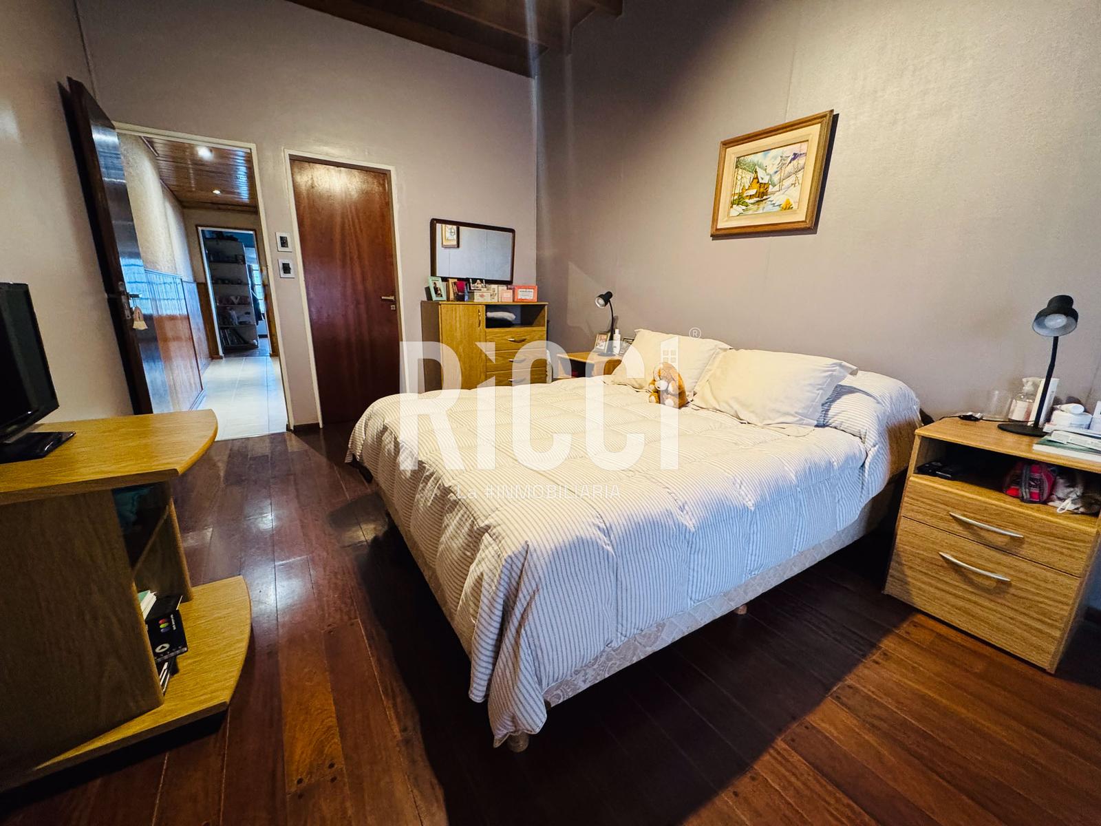Foto Casa en Venta en Berazategui, G.B.A. Zona Sur Casa 5 ambientes en venta Berazategui
